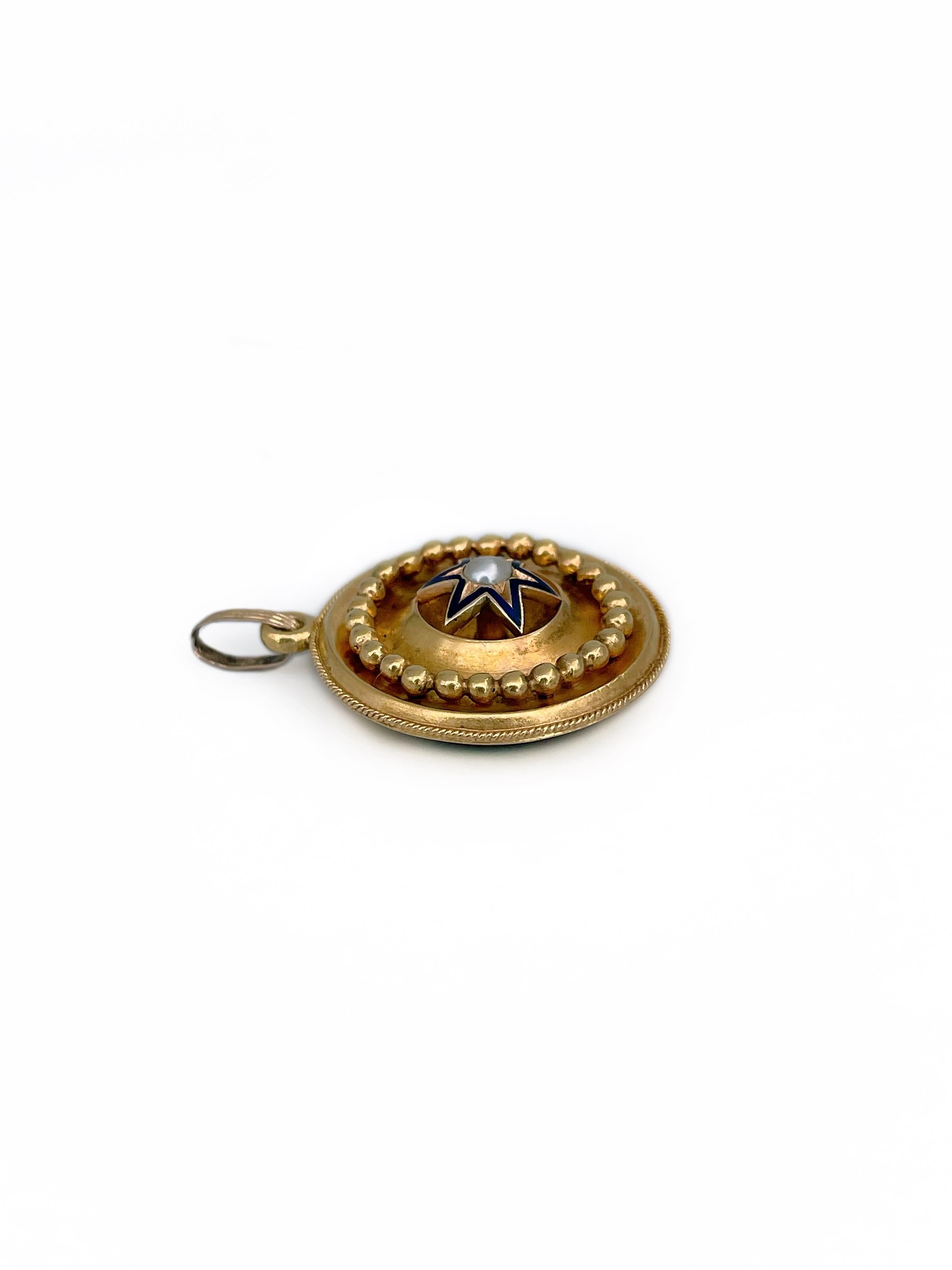 Victorien Pendentif étrusque victorien en or 14 carats, émail bleu et perles à motif d'étoiles en vente