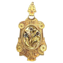 Antique Victorian Etruscan Revival 14K Pendant Locket