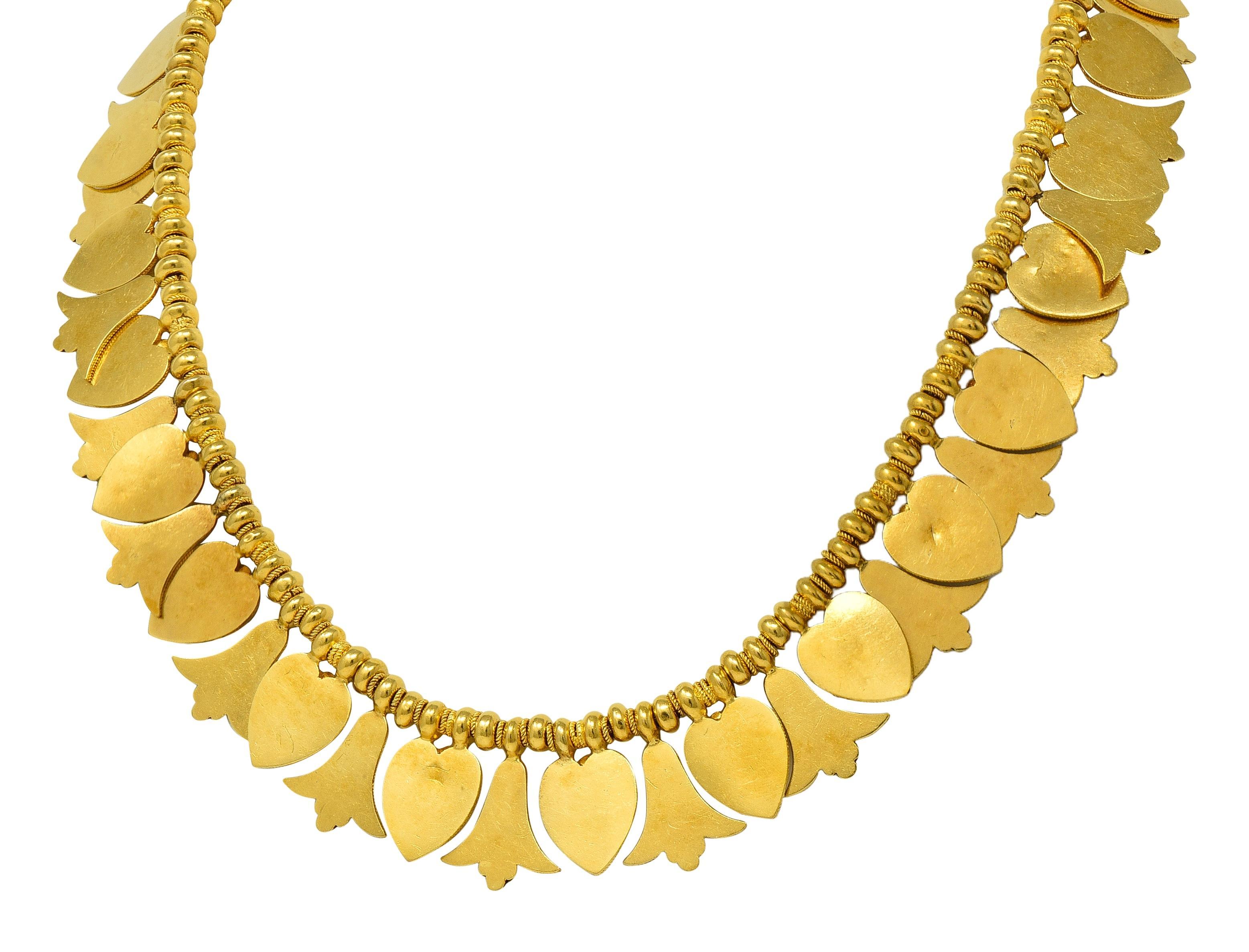 Donna Collana vittoriana Etruscan Revival in oro 18 carati con frange di palme e loto in vendita