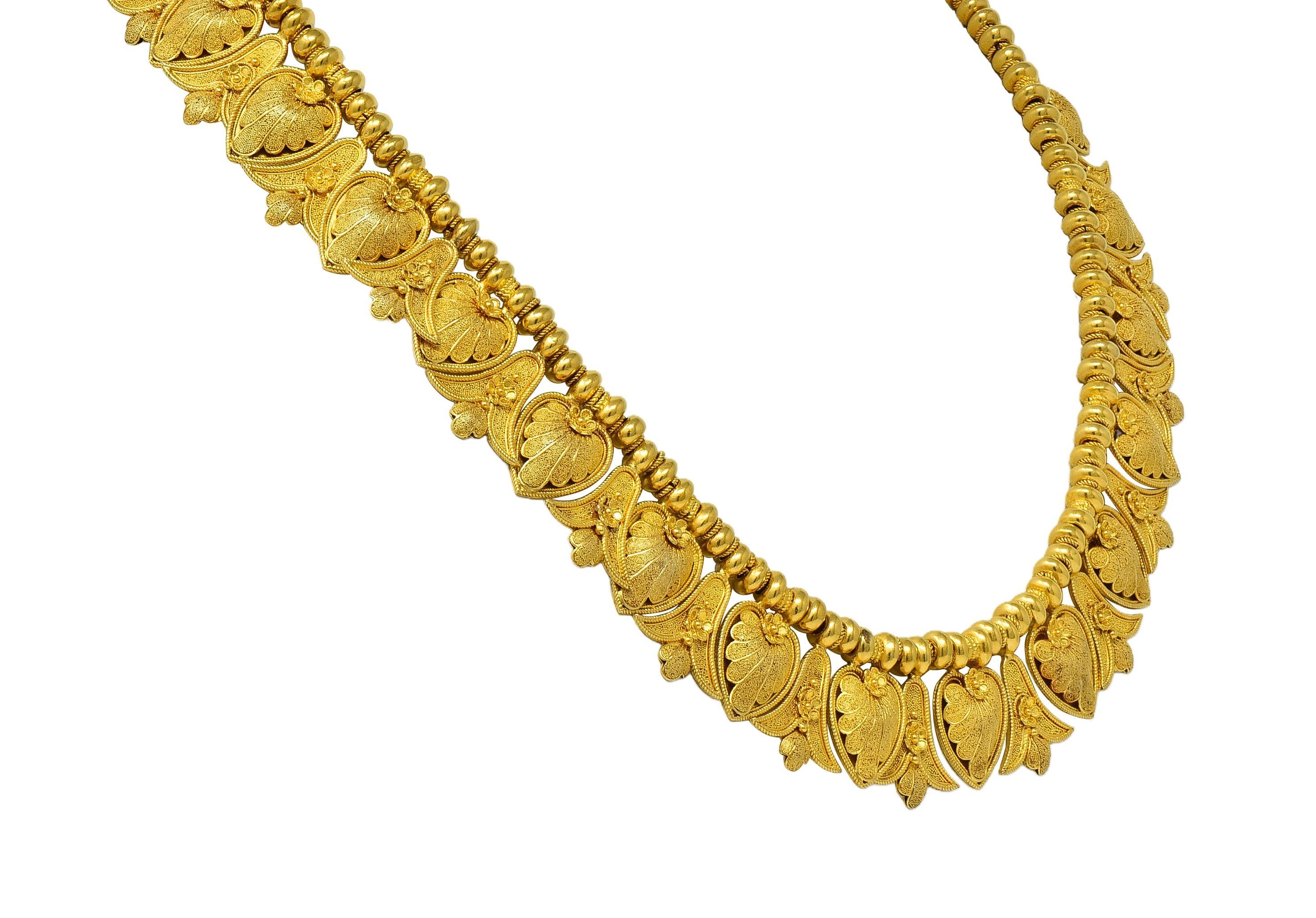 Collana vittoriana Etruscan Revival in oro 18 carati con frange di palme e loto in vendita 1