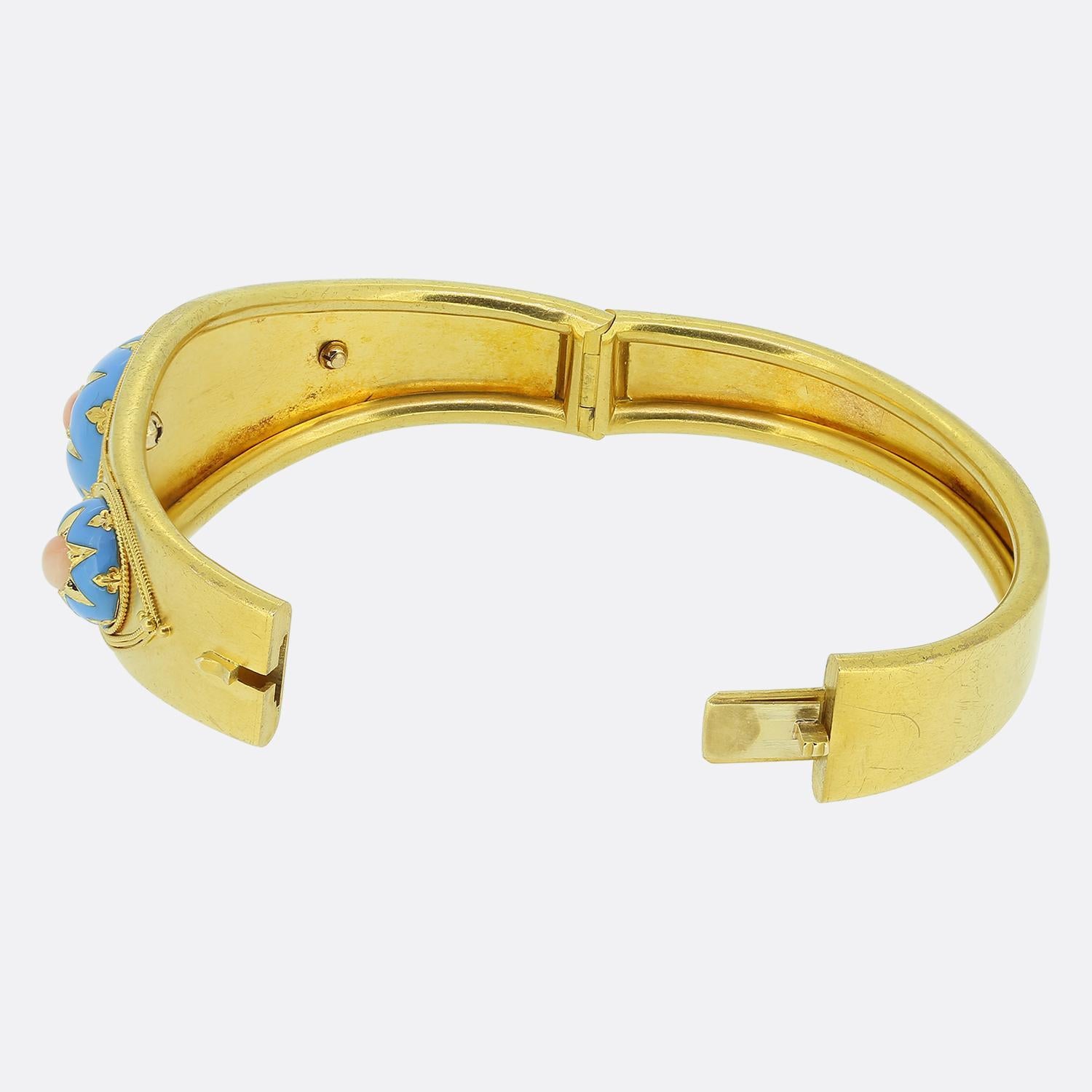 Victorian Etruscan Revival Coral and Blue Enamel Bangle In Good Condition For Sale In London, GB