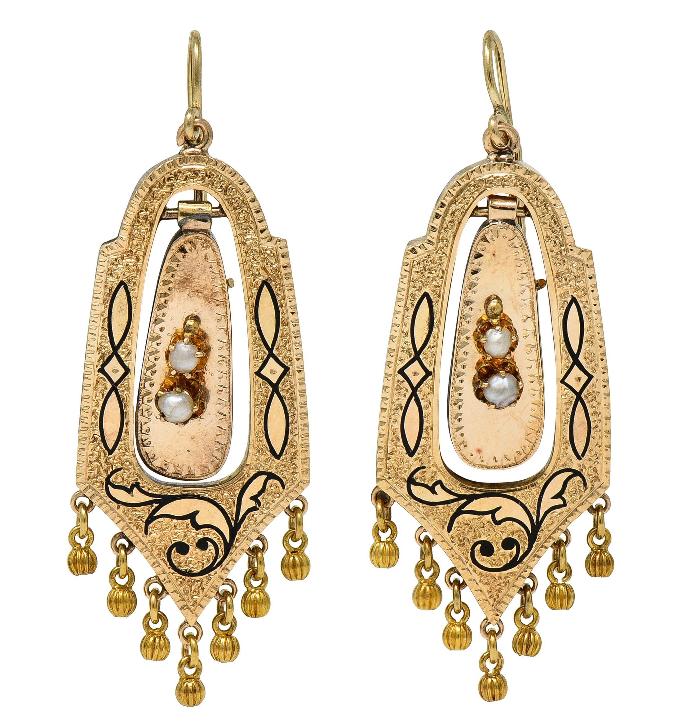 Pendientes Victorianos Etruscos Renacimiento Esmalte Perla Oro 14K Antiguo Foliado Gota
