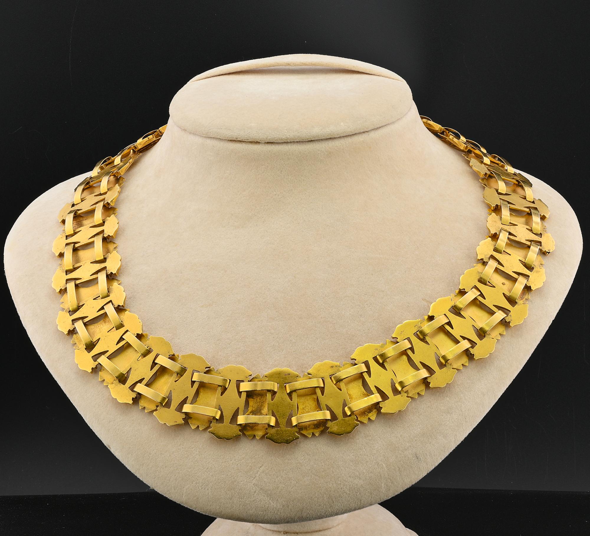 Collar Victoriano de Cadena de Libro Inglés del Renacimiento Etrusco 15 KT Oro en venta 3