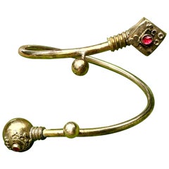 Bracelet-manchette victorien de style néo-étrusque en plaqué or, vers 1870