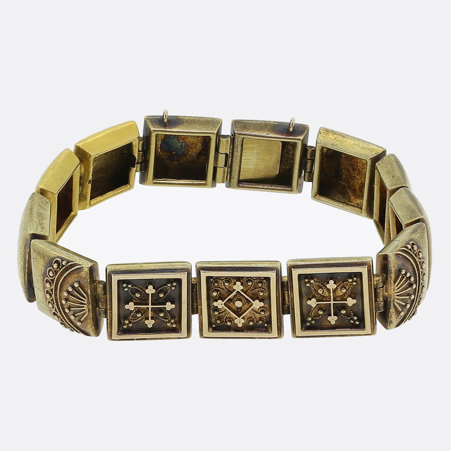 Victorian Etruscan Revival Interchangeable Necklace Bracelet Set In Good Condition For Sale In London, GB