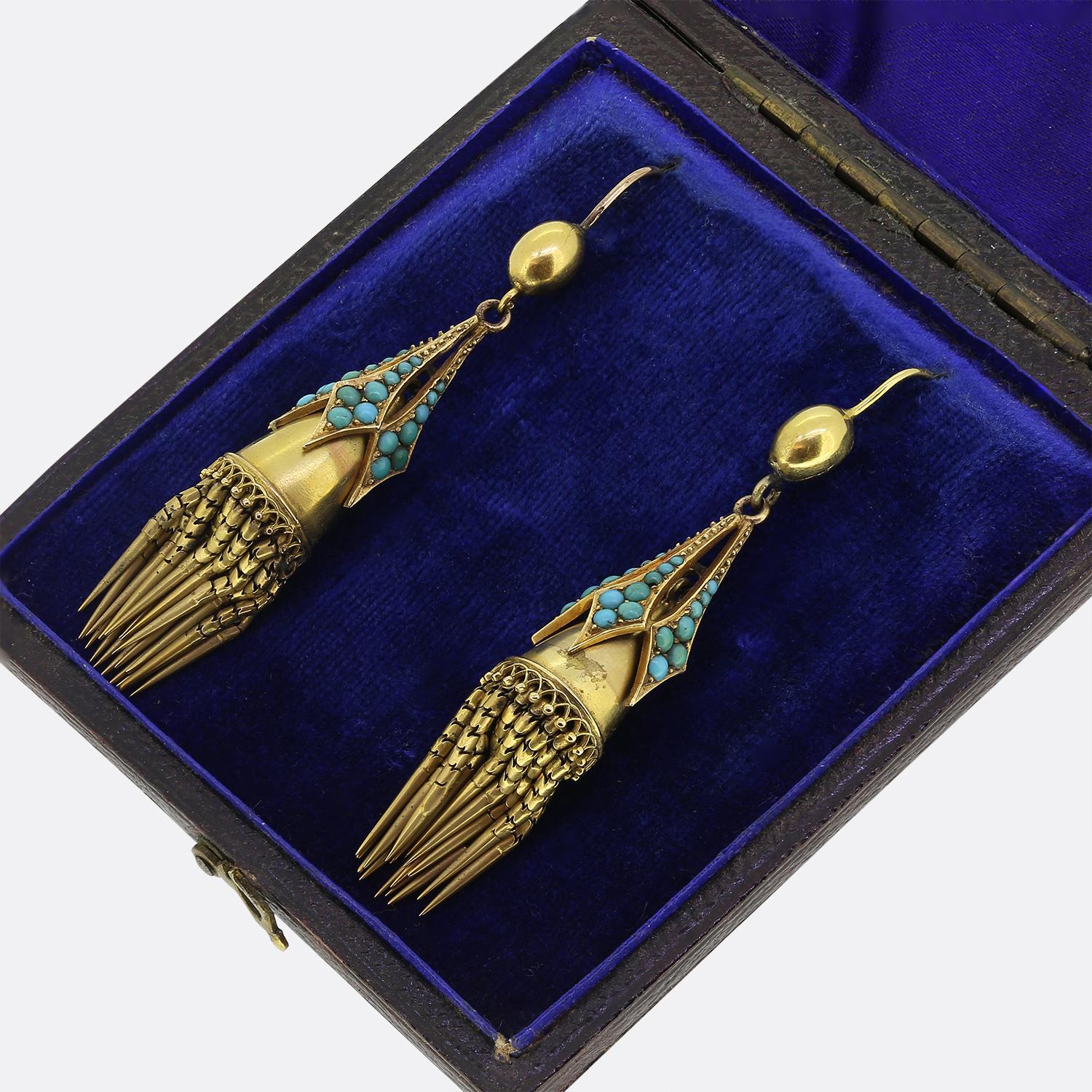 Victorian  Etruscan Revival Turquoise Drop Earrings In Good Condition In London, GB