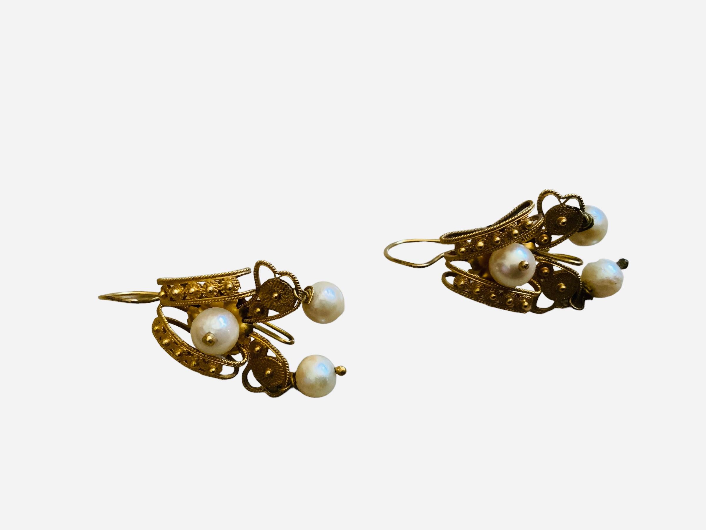 etruscan earrings