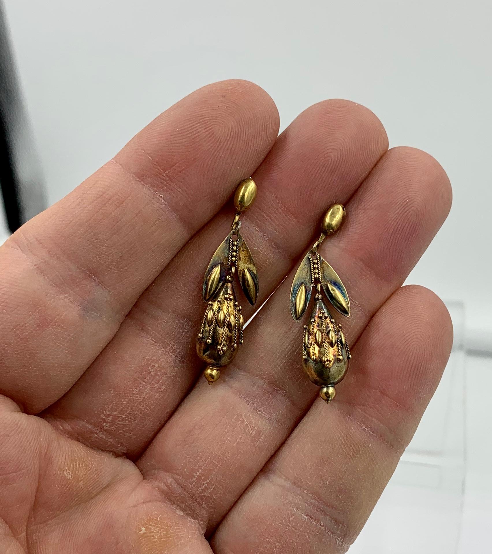 Victorian Etruscan Torpedo Pendant Dangle Drop Earrings 14 Karat Gold Circa 1860 In Good Condition For Sale In New York, NY