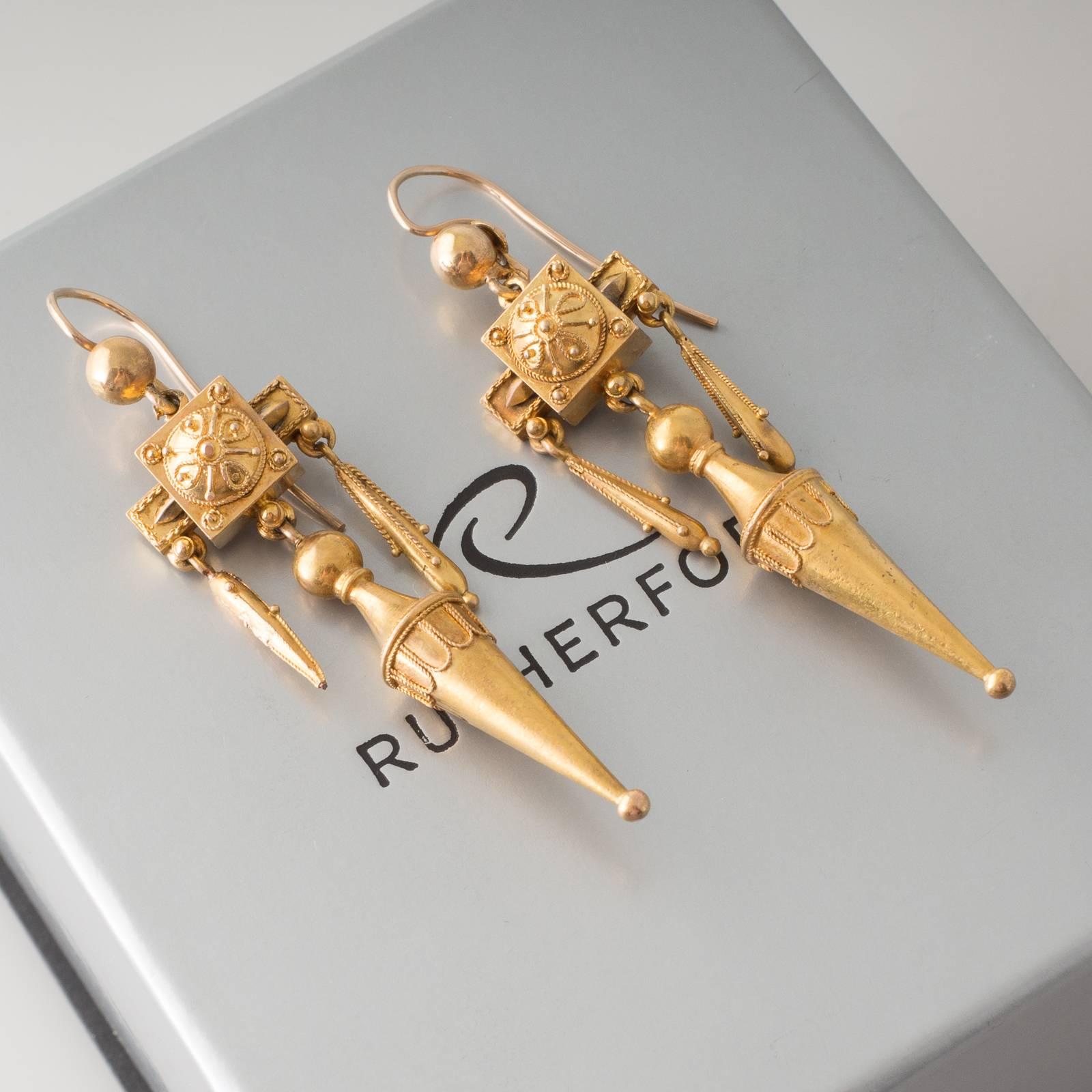 Victorian Etruscan Yellow Gold Drop Earrings In Excellent Condition In Melbourne, AU