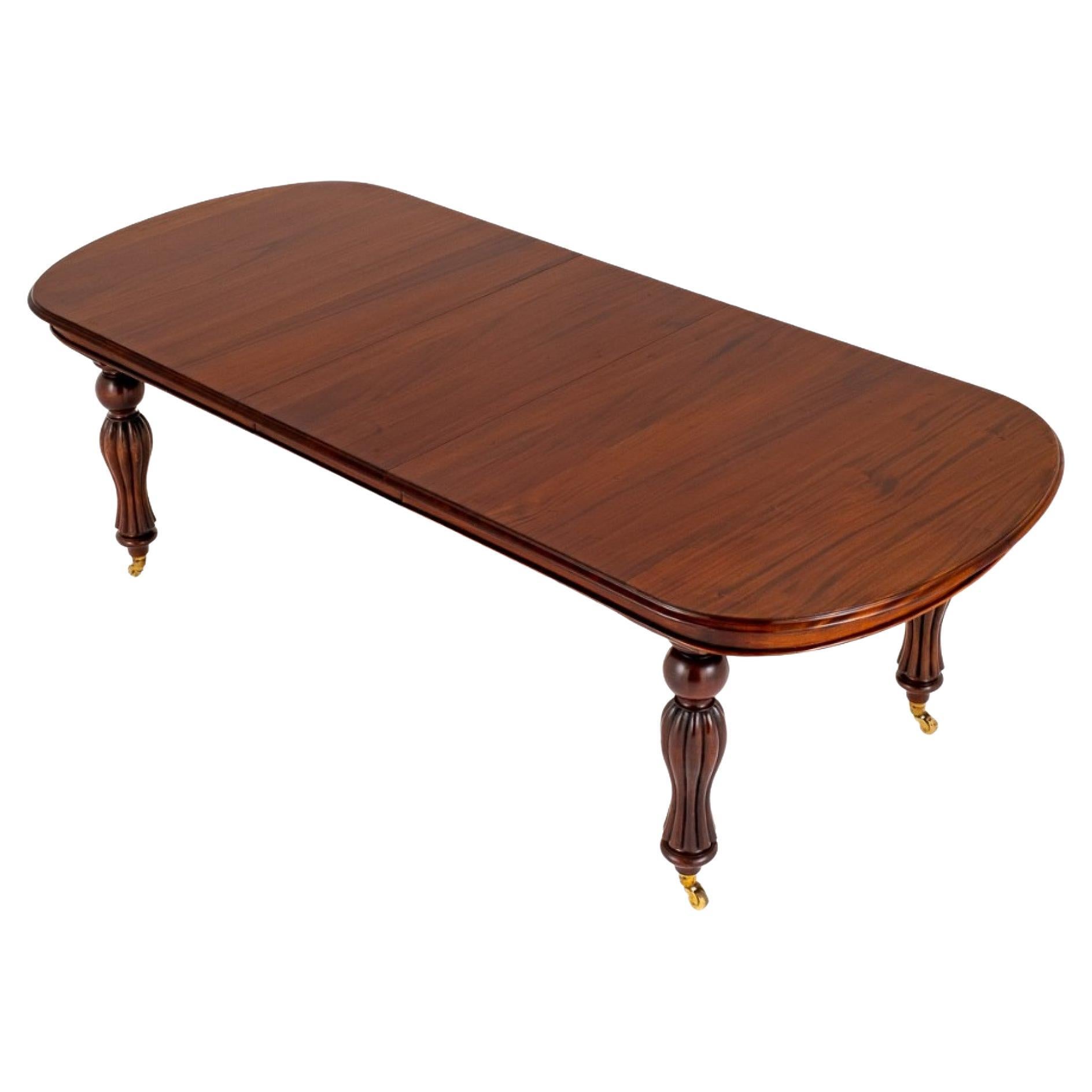Henredon Mahogany Extendable Dining Table with Ming Legs at 1stDibs