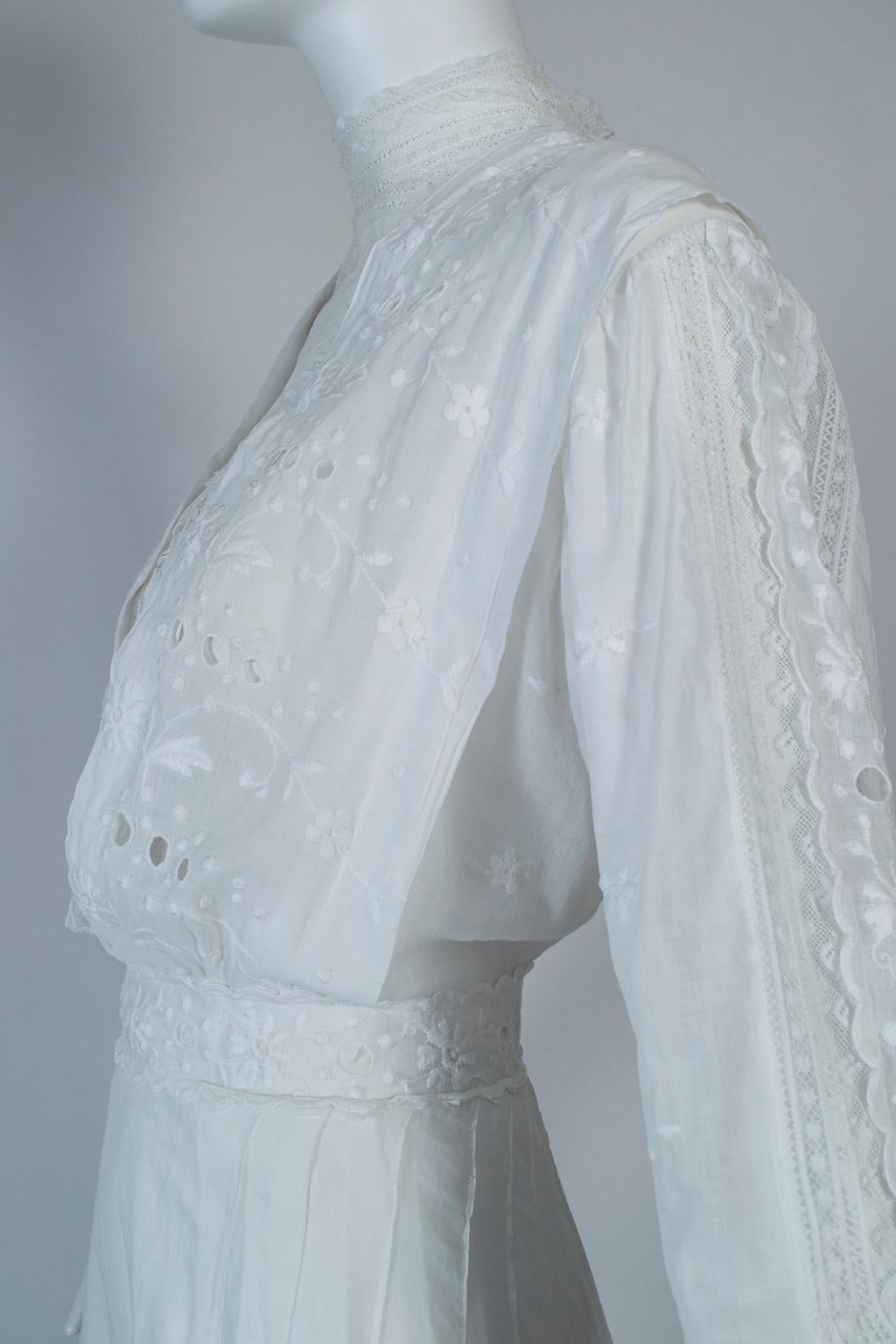 Gray Victorian White Eyelet and Lace Shoulder Pleat Afternoon Tea Dress - M, 1880s