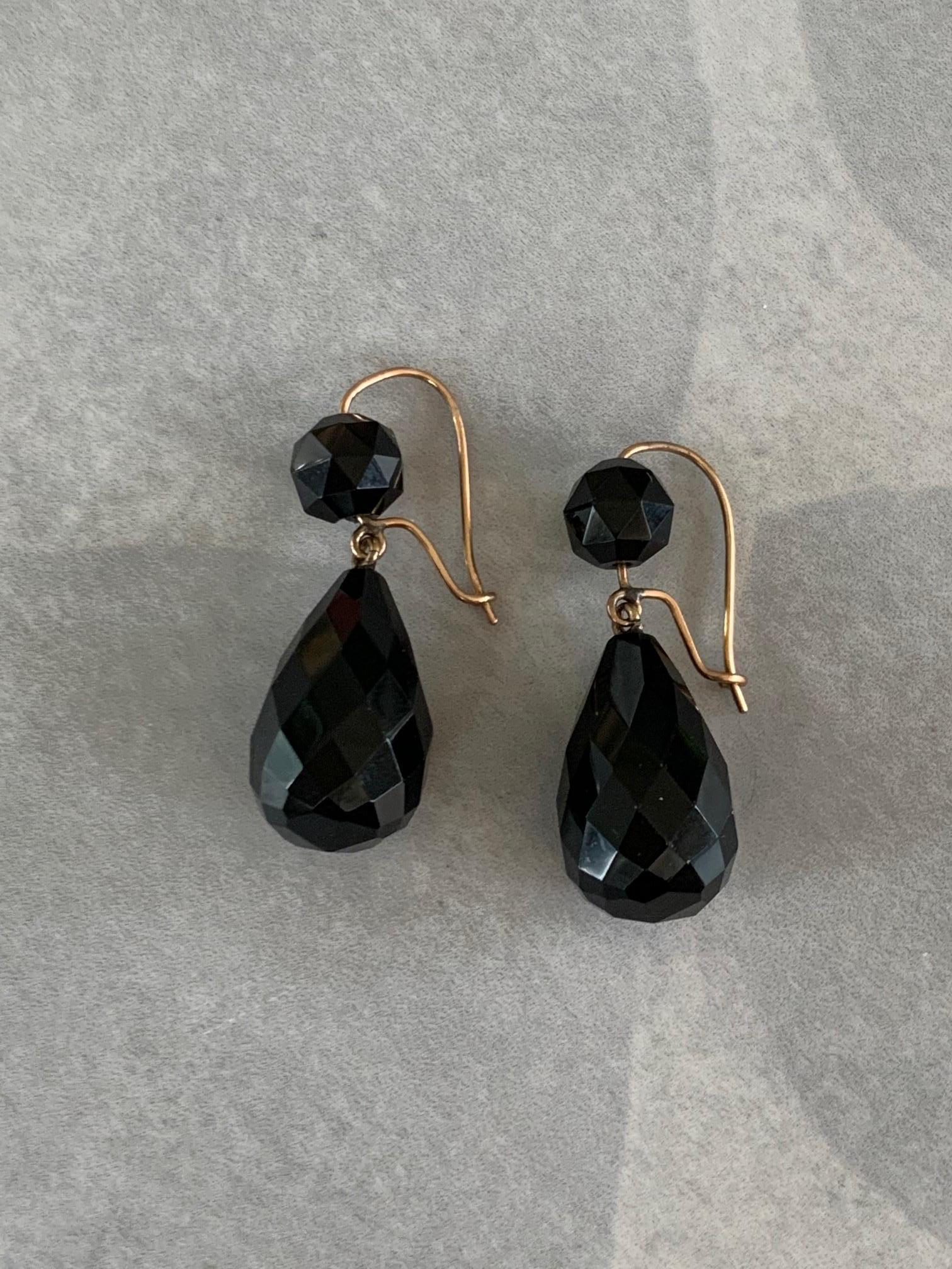 Victorian Faceted Black Onyx and Gold Wire Teardrop Drop Earrings 1