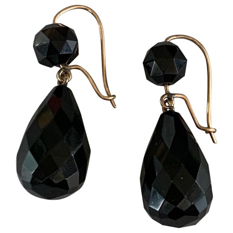 Victorian Faceted Black Onyx and Gold Wire Teardrop Drop Earrings at  1stDibs | black onyx earrings gold, onyx drop earrings, black onyx gold drop  earrings