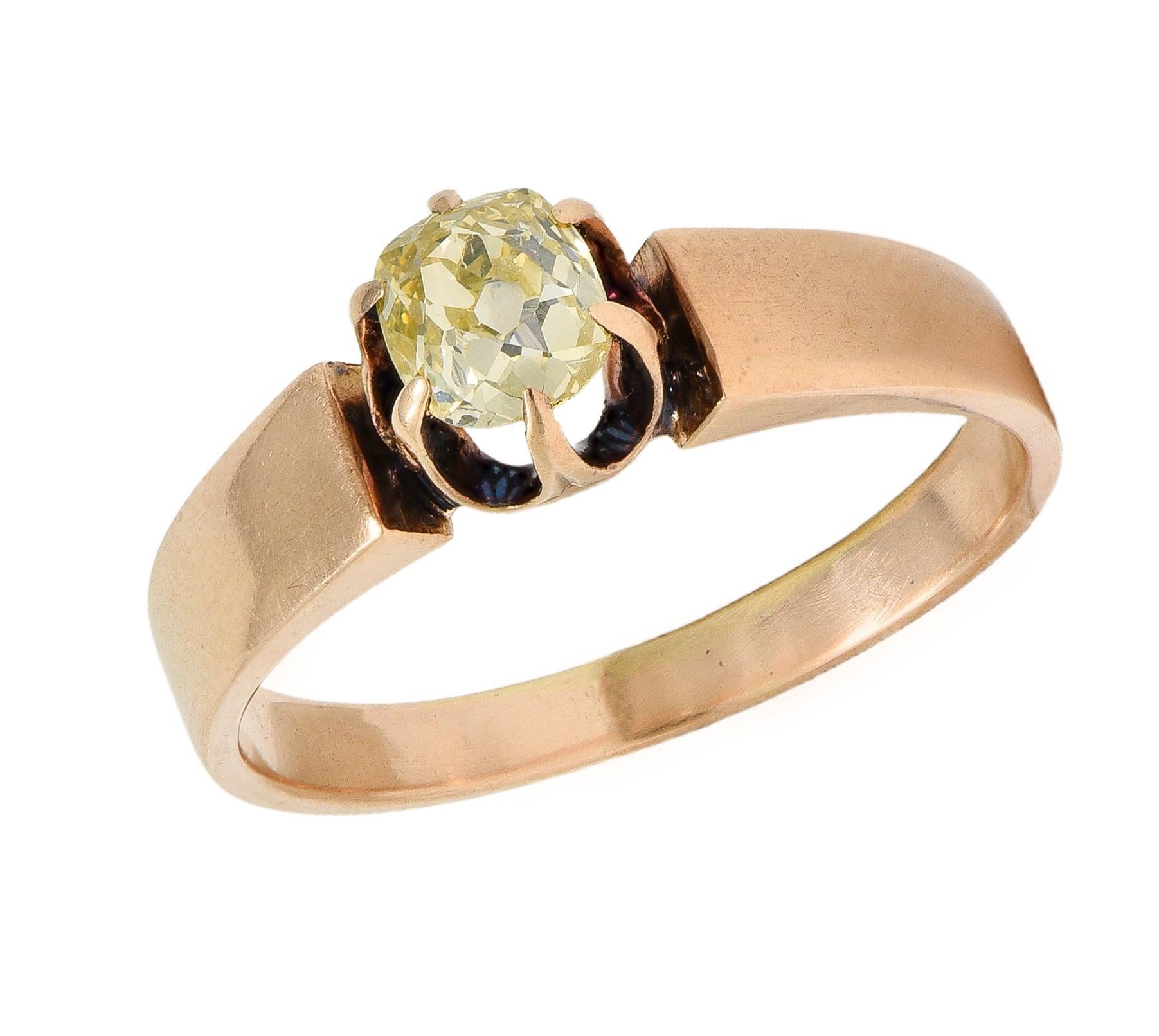 Bague de fiançailles victorienne en or 14K avec diamant mine ancienne de couleur jaune clair en vente 1