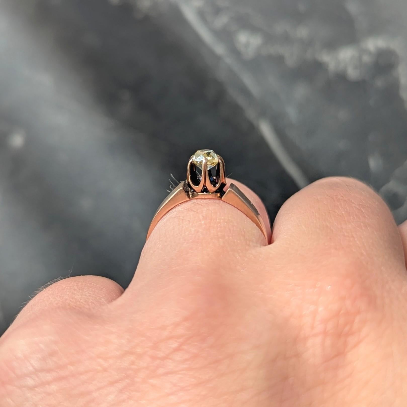 Bague de fiançailles victorienne en or 14K avec diamant mine ancienne de couleur jaune clair en vente 2
