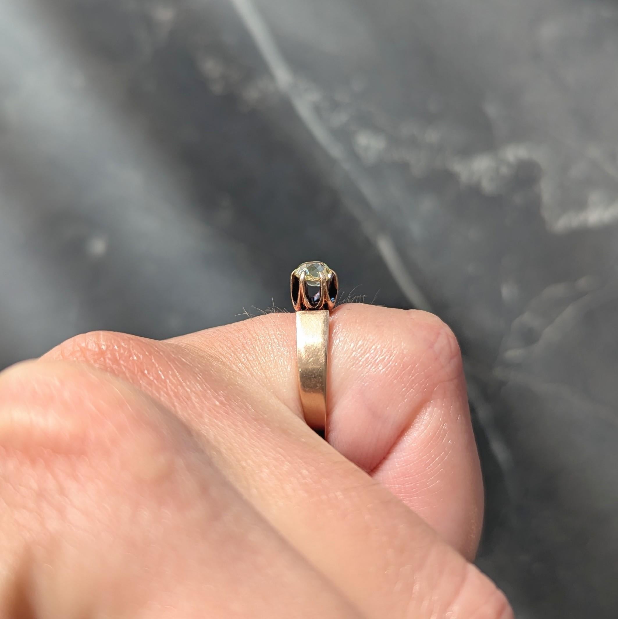 Bague de fiançailles victorienne en or 14K avec diamant mine ancienne de couleur jaune clair en vente 3