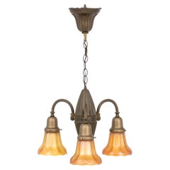 Lustre victorien à 3 branches en verre de style Favrile