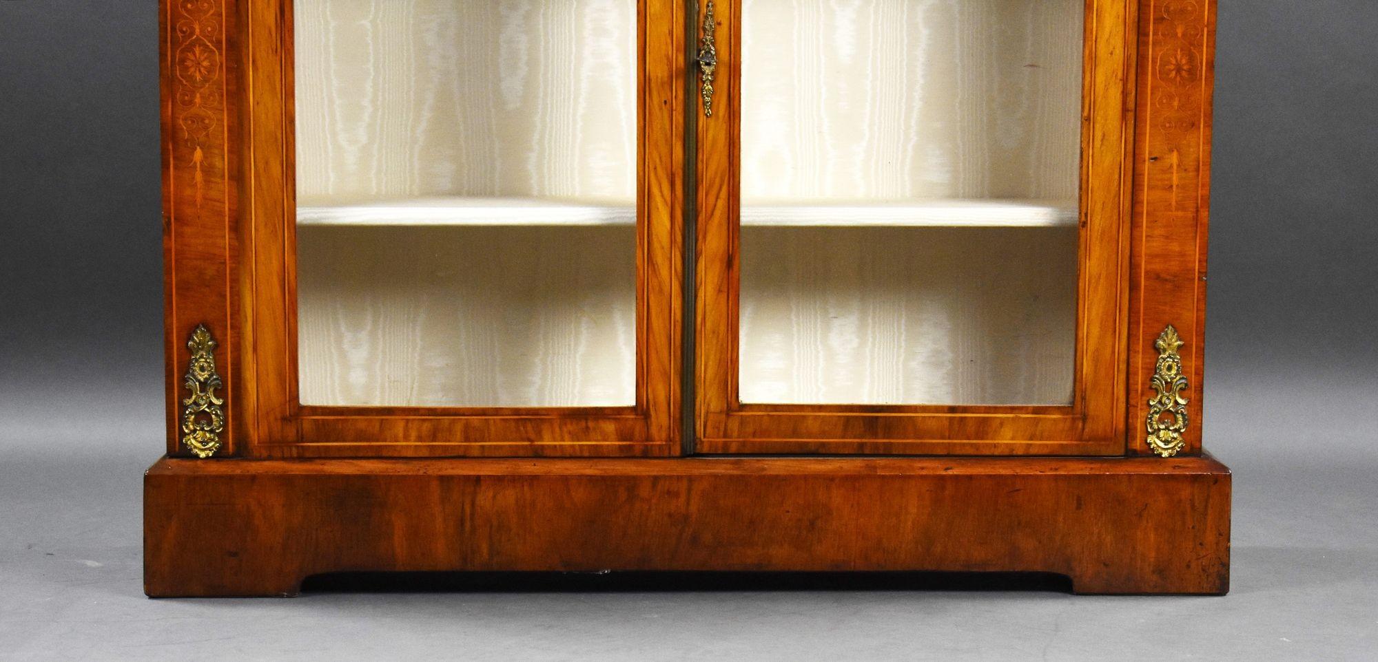 Victorian Figured Walnut Pier Cabinet 3