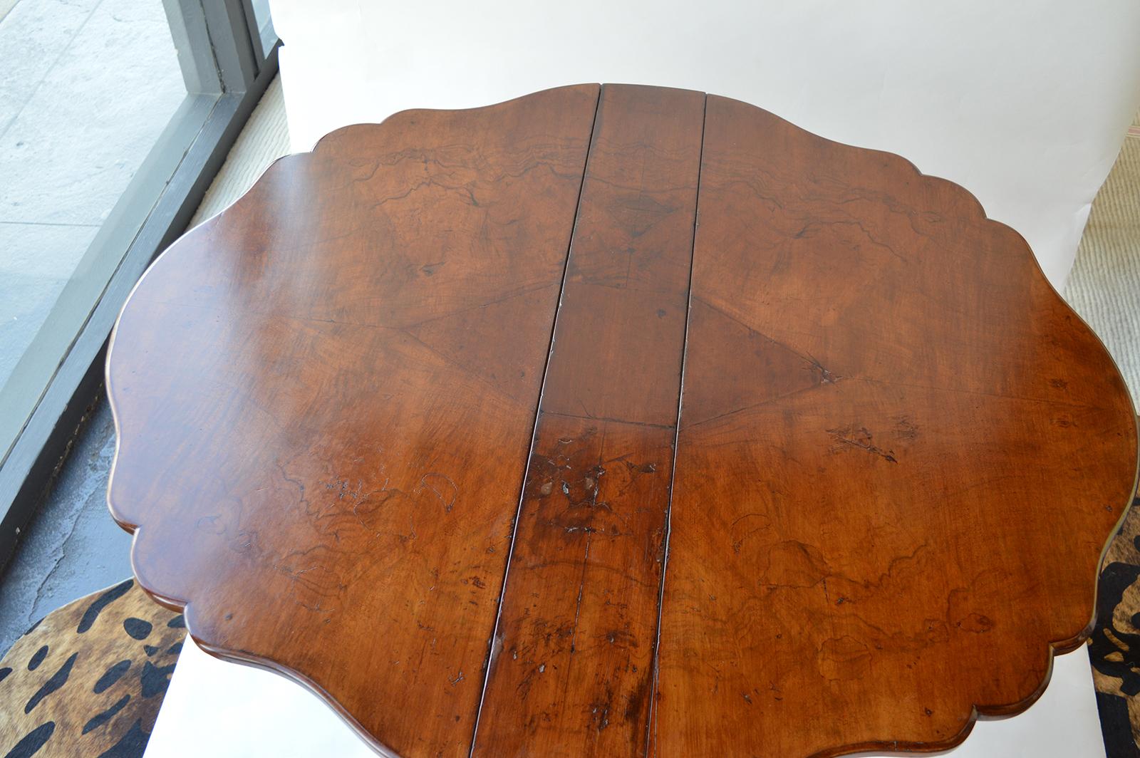 Victorian Figured Walnut Sutherland Table For Sale 8