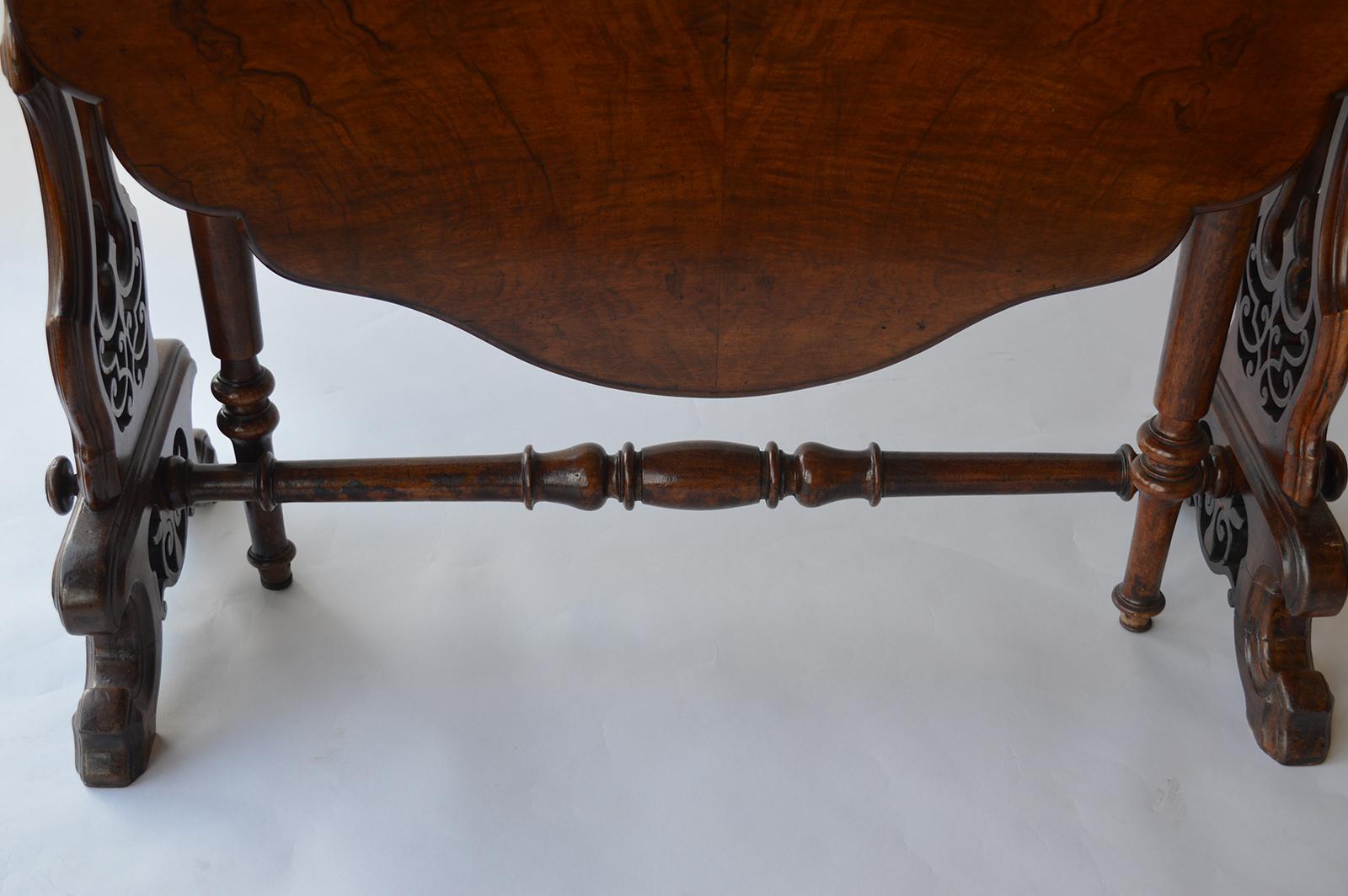 Wood Victorian Figured Walnut Sutherland Table For Sale