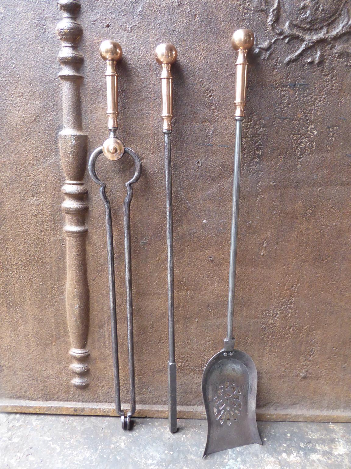 19th century English Victorian set of three tools made of polished steel and polished copper. The set is in a good condition and is fully functional.







   