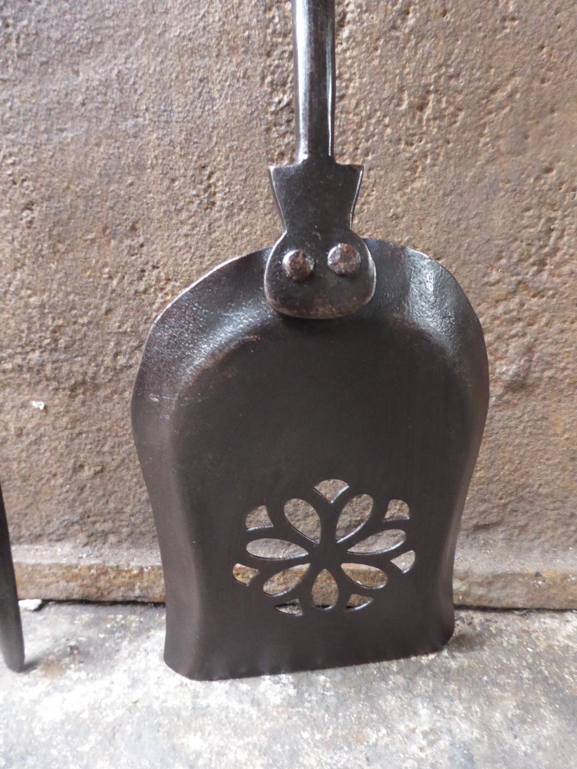 XIXe siècle Outils ou fers à repasser de cheminée victoriens, 19e siècle, anglais en vente