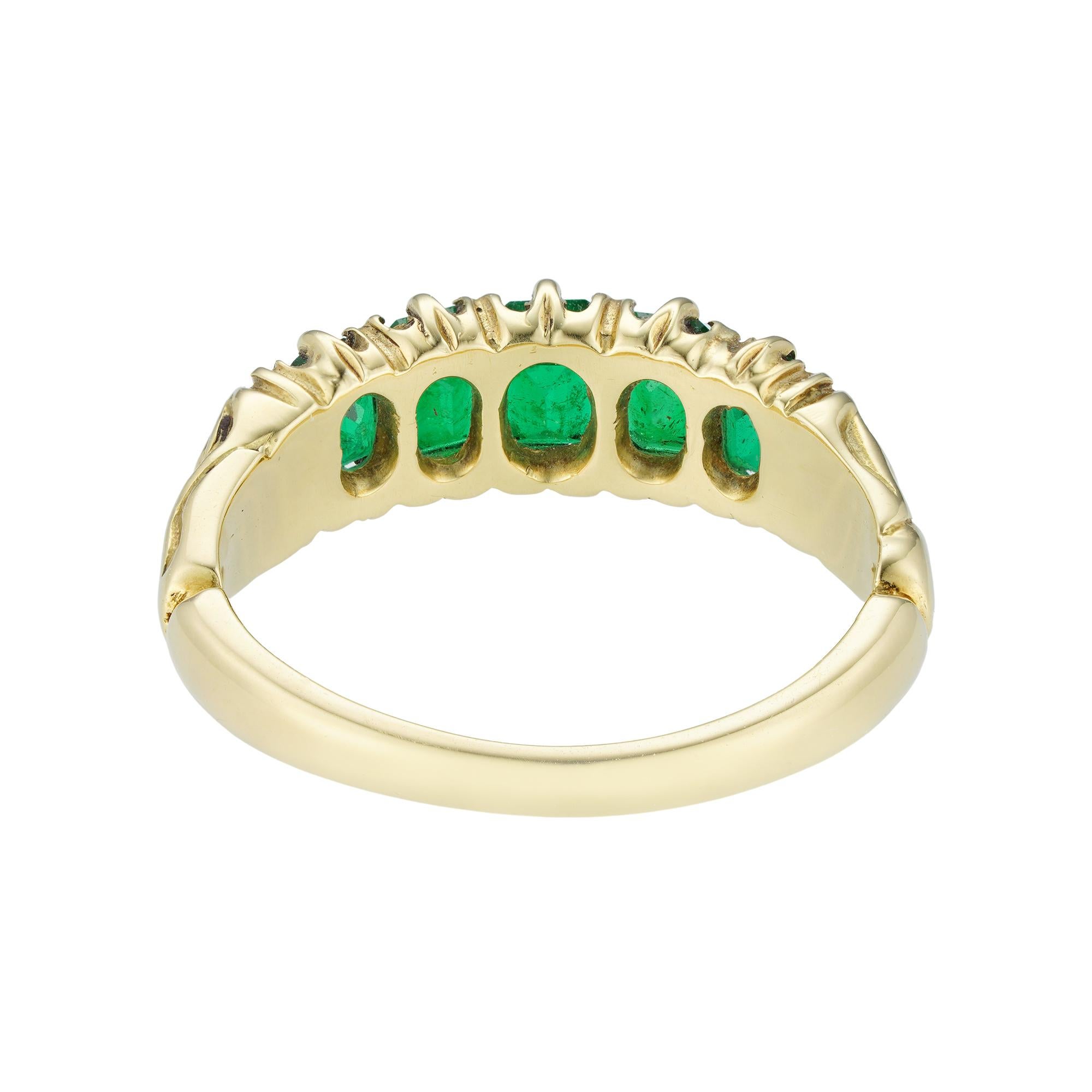 Viktorianischer Fünfstein-Smaragd-Ring im Zustand „Gut“ im Angebot in London, GB