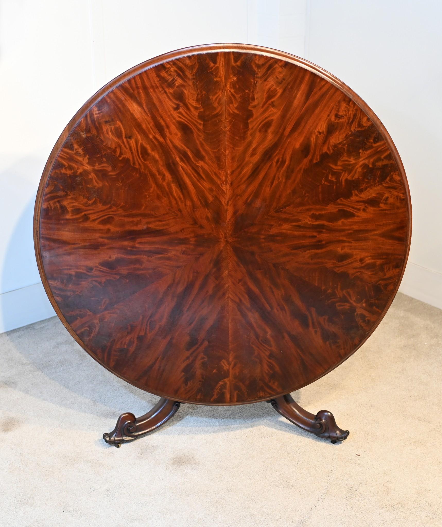 Victorian Flame Mahogany Centre Table Dining 1880 For Sale 7