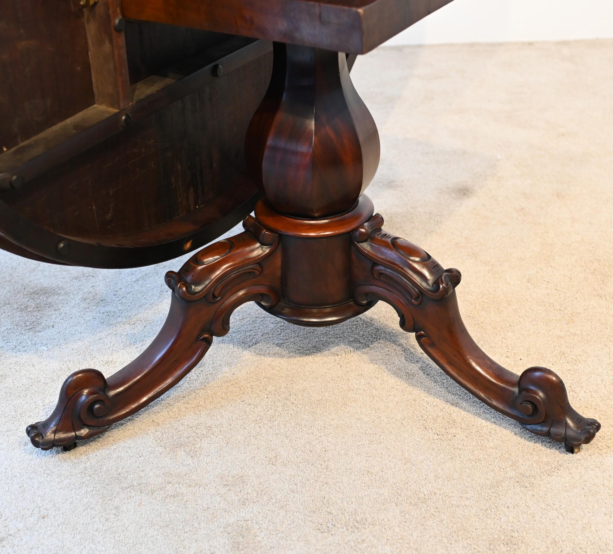 Victorian Flame Mahogany Centre Table Dining 1880 For Sale 2