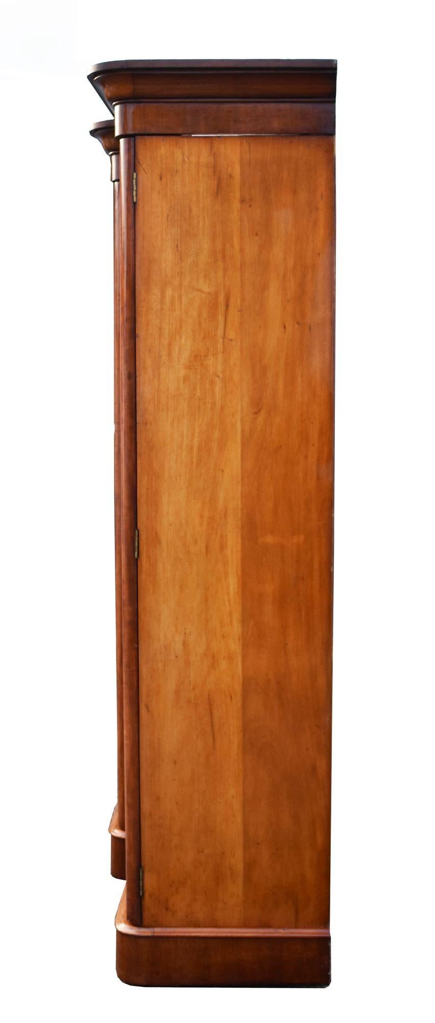 Victorian Flame Mahogany Triple Wardrobe 2