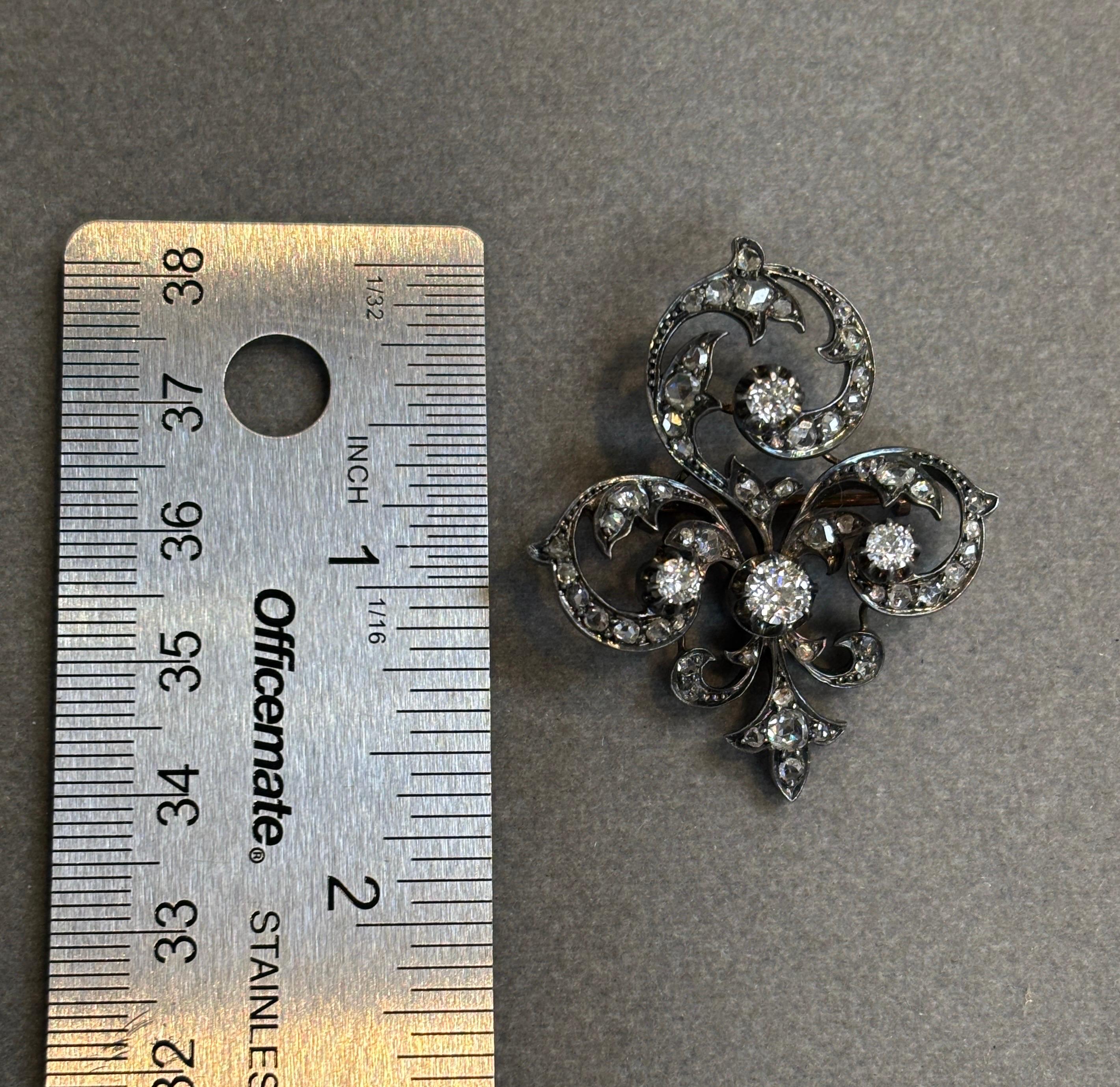 Viktorianische Fleur De Lis Brosche im Zustand „Hervorragend“ im Angebot in New York, NY