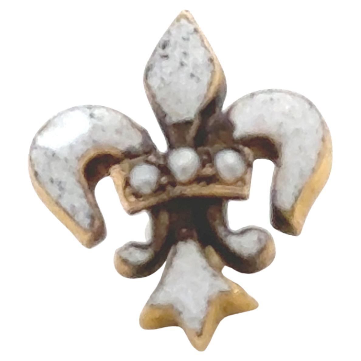 Collier pendentif Fleur De Lis victorien en émail, perles naturelles et perles de rocaille 14 carats, années 1850 en vente