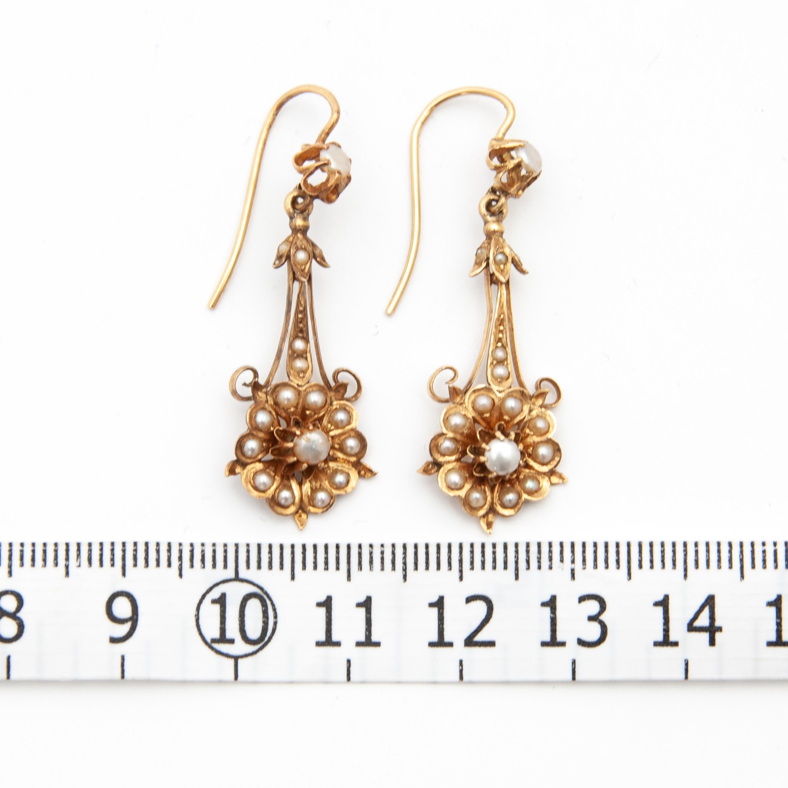 Antique 14K Gold Seed Pearl Floral Dangle Earrings  For Sale 2