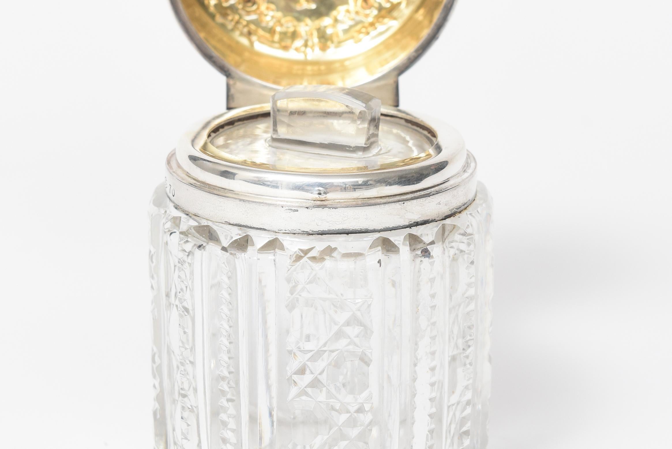 Pot de coiffeuse victorien à guirlande florale en cristal taillé en argent sterling  en vente 8