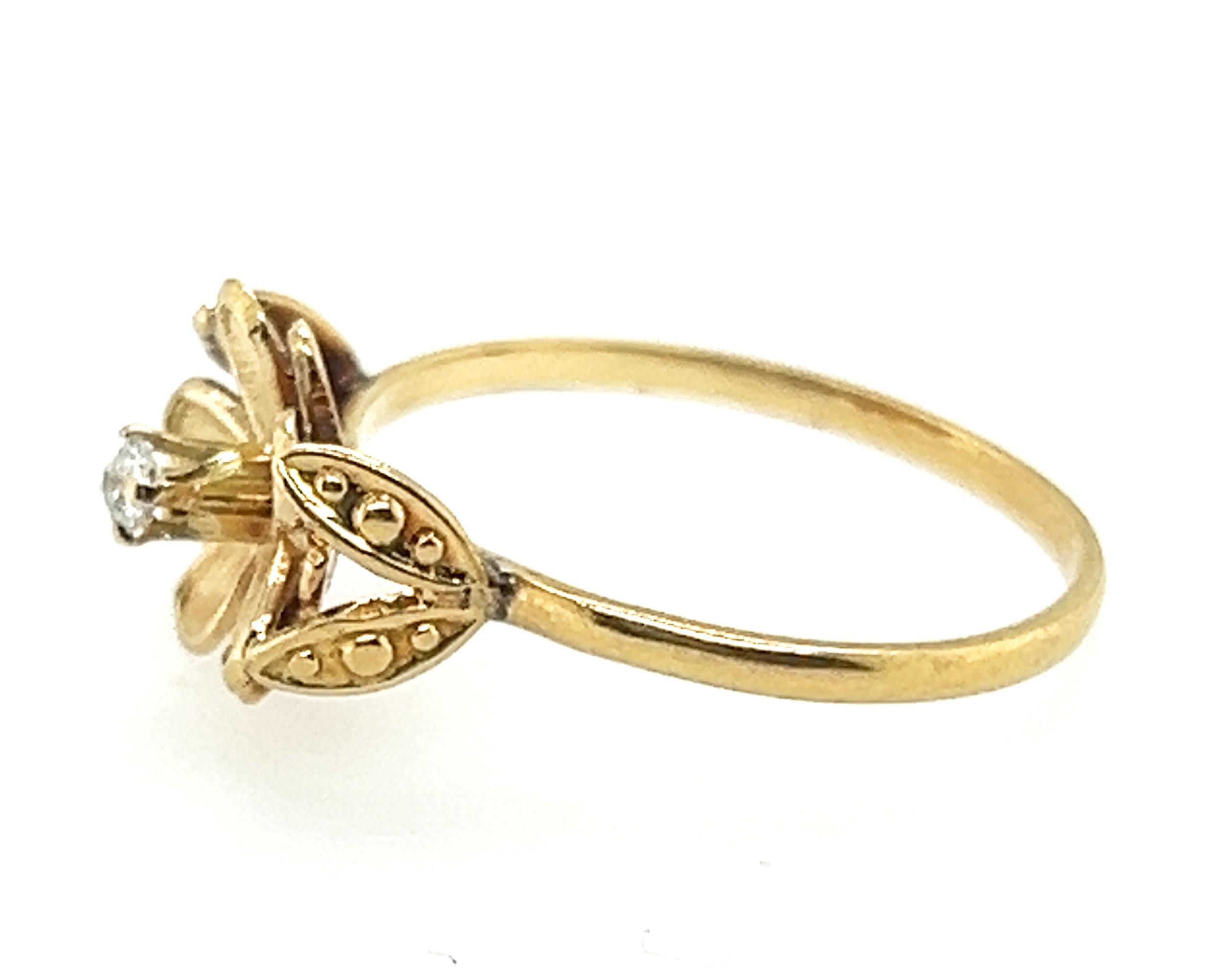Viktorianischer Blumen-Diamant-Ring mit altem Minenschliff, antik, 18K Original 1880er Jahre im Zustand „Hervorragend“ im Angebot in Dearborn, MI