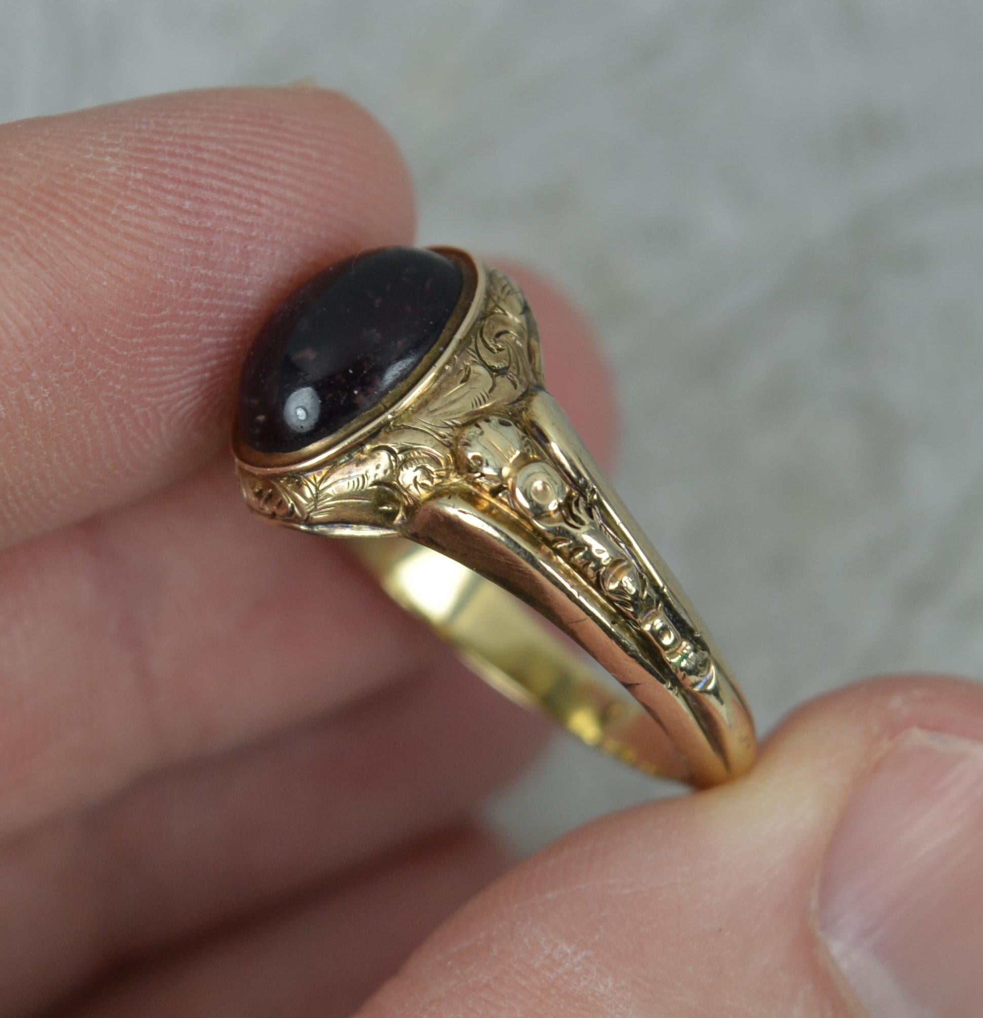Victorian Foiled Garnet Cabochon and 9 Carat Gold Signet Solitaire Ring 2