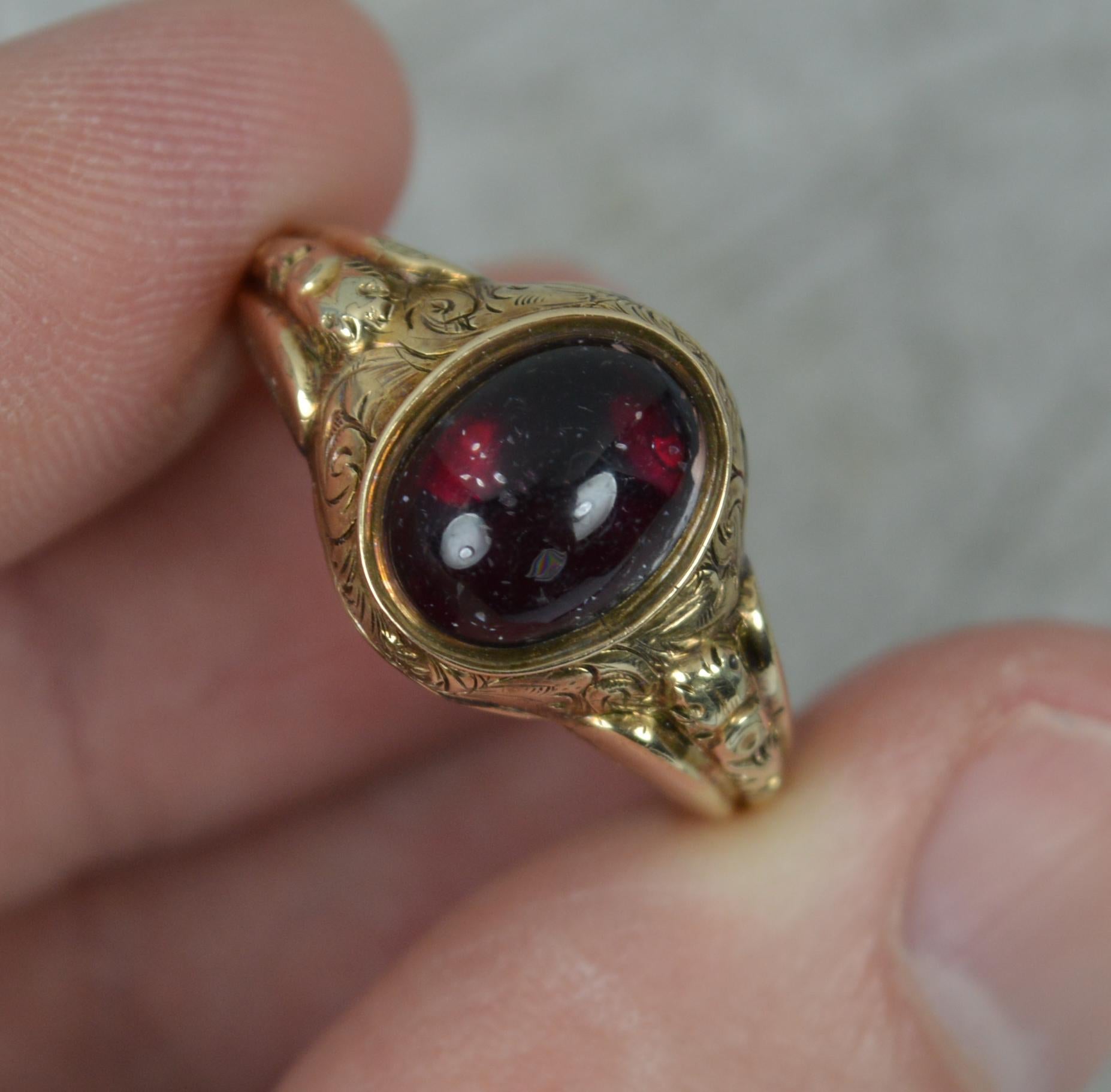 Victorian Foiled Garnet Cabochon and 9 Carat Gold Signet Solitaire Ring 3