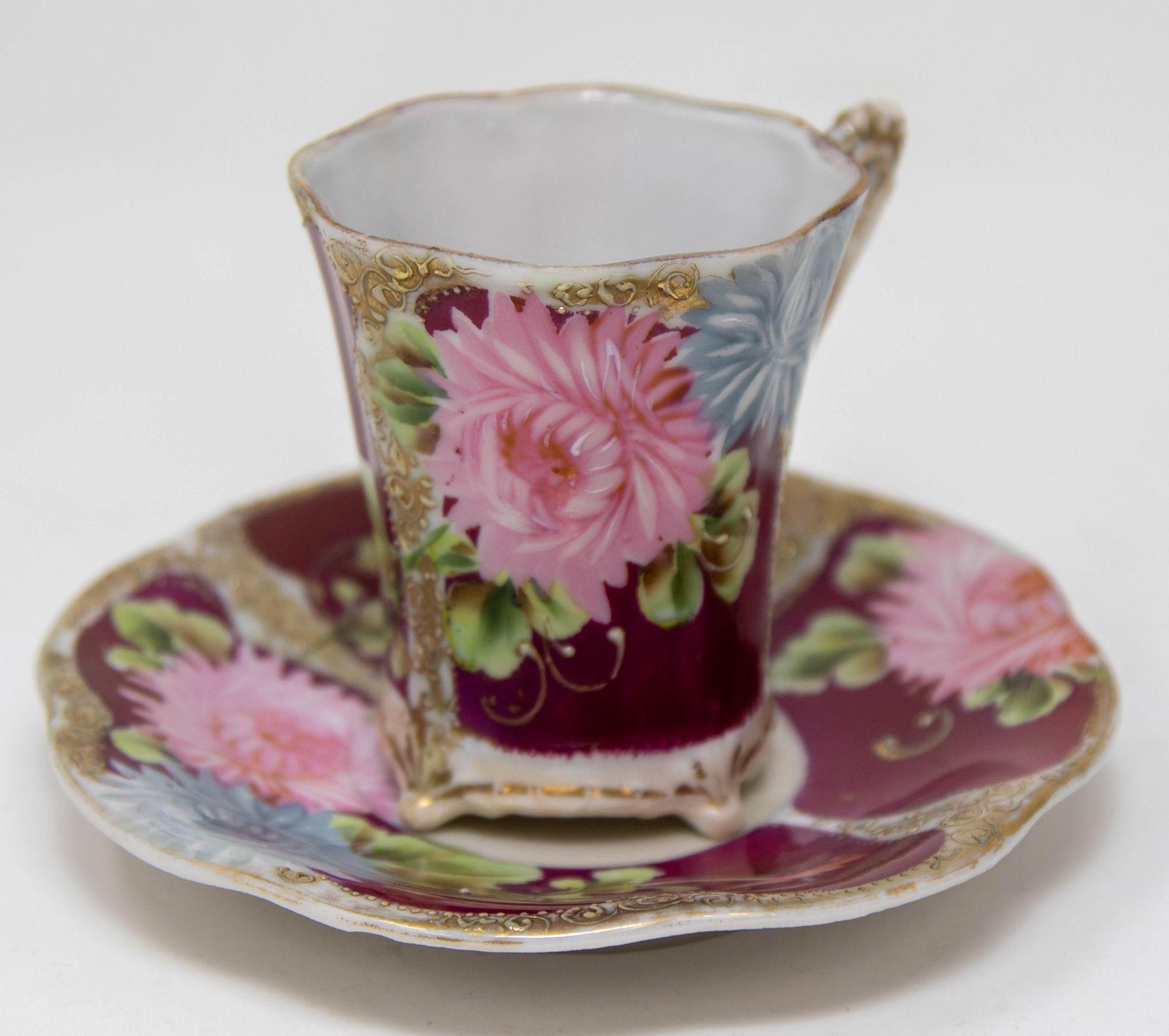 Victorian Footed Porcelain TeaCup and Saucer Set of 6 Circa 1930 For Sale 8
