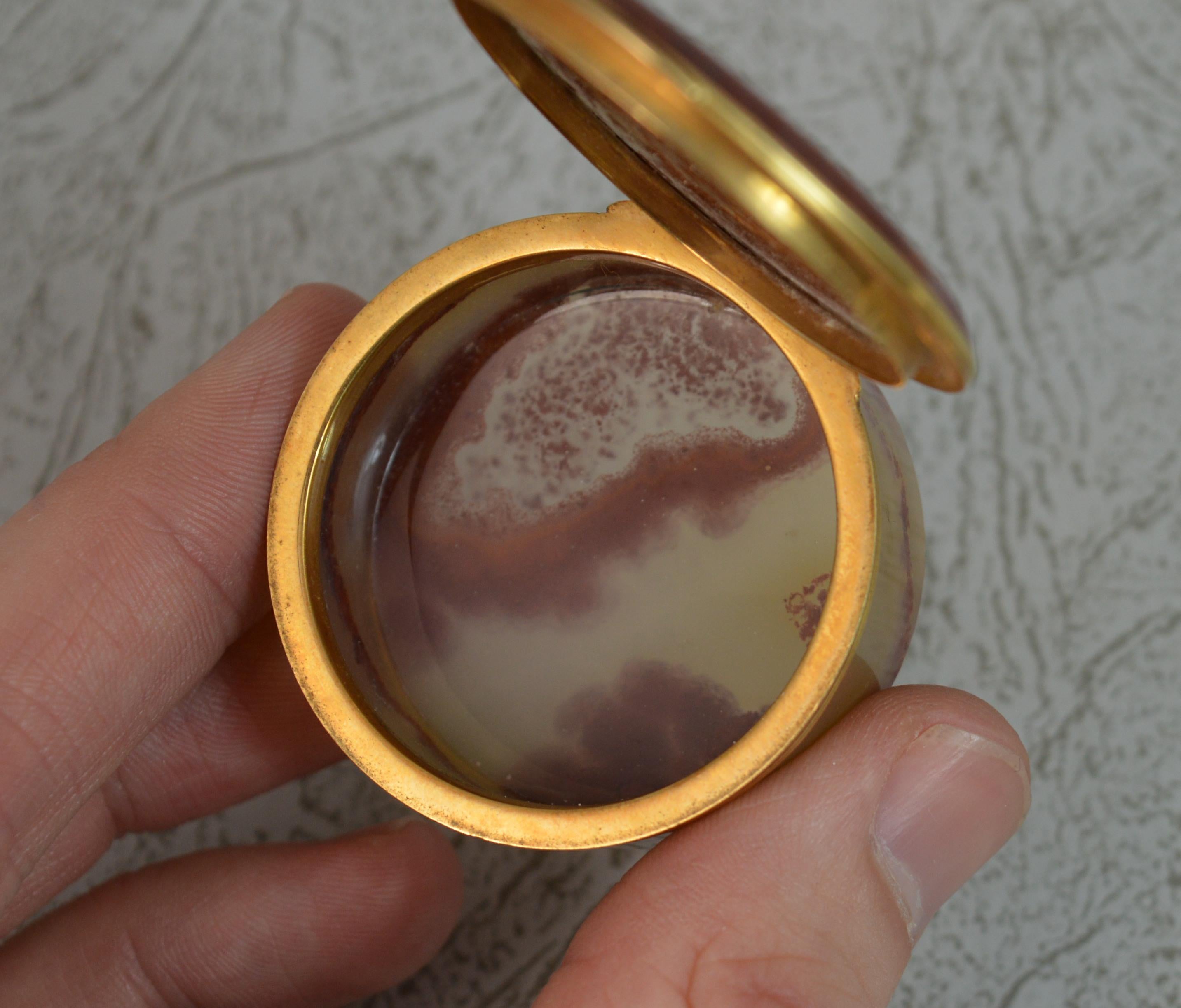 Victorian French 18 Carat Gold and Agate Box 5