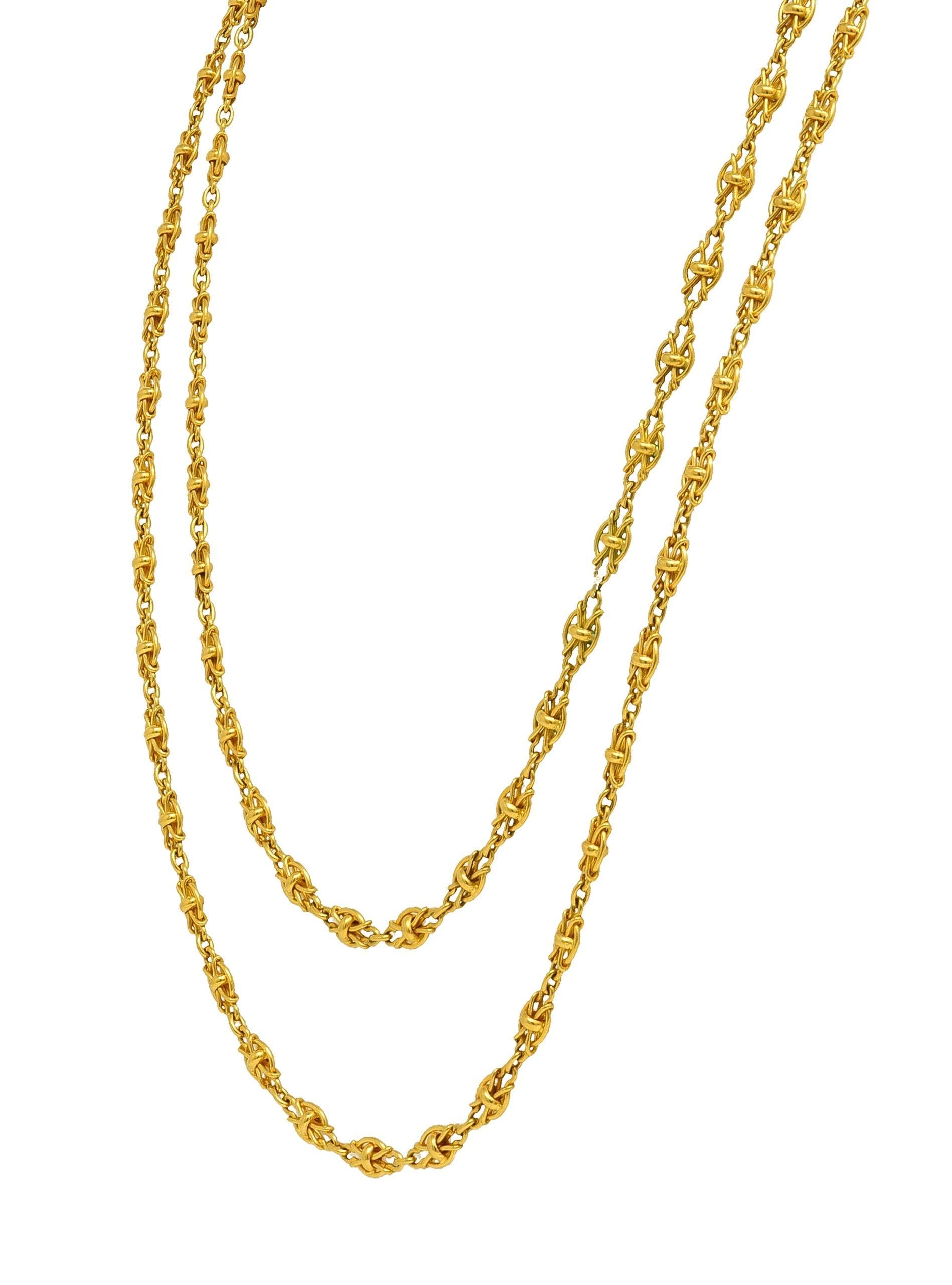 Victorian French 18 Karat Yellow Gold Knot Link Long Antique Chain Necklace For Sale 1