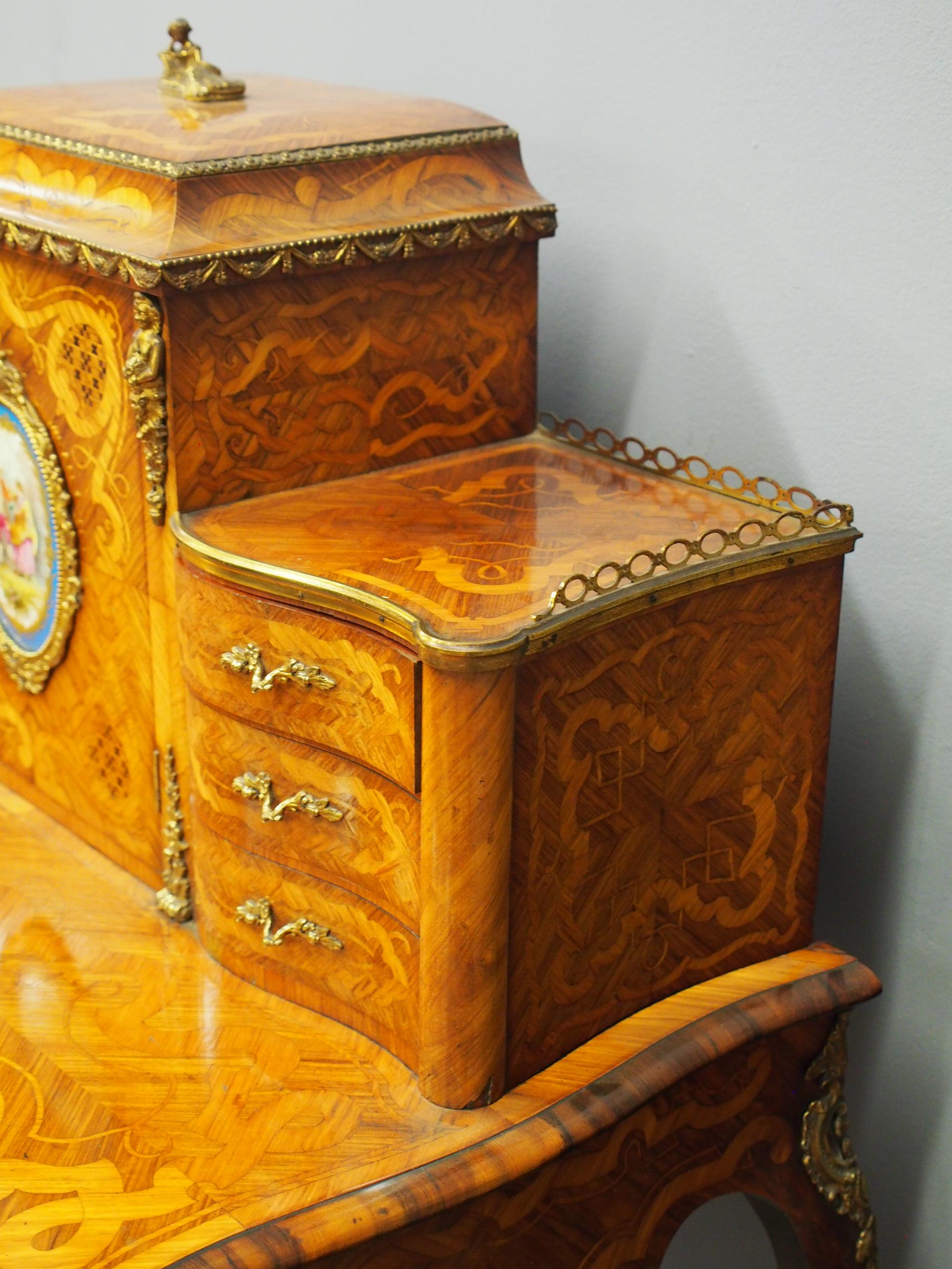 Victorian French Bonheur du Jour by Robert Strahan & Co, Dublin In Good Condition For Sale In Edinburgh, GB