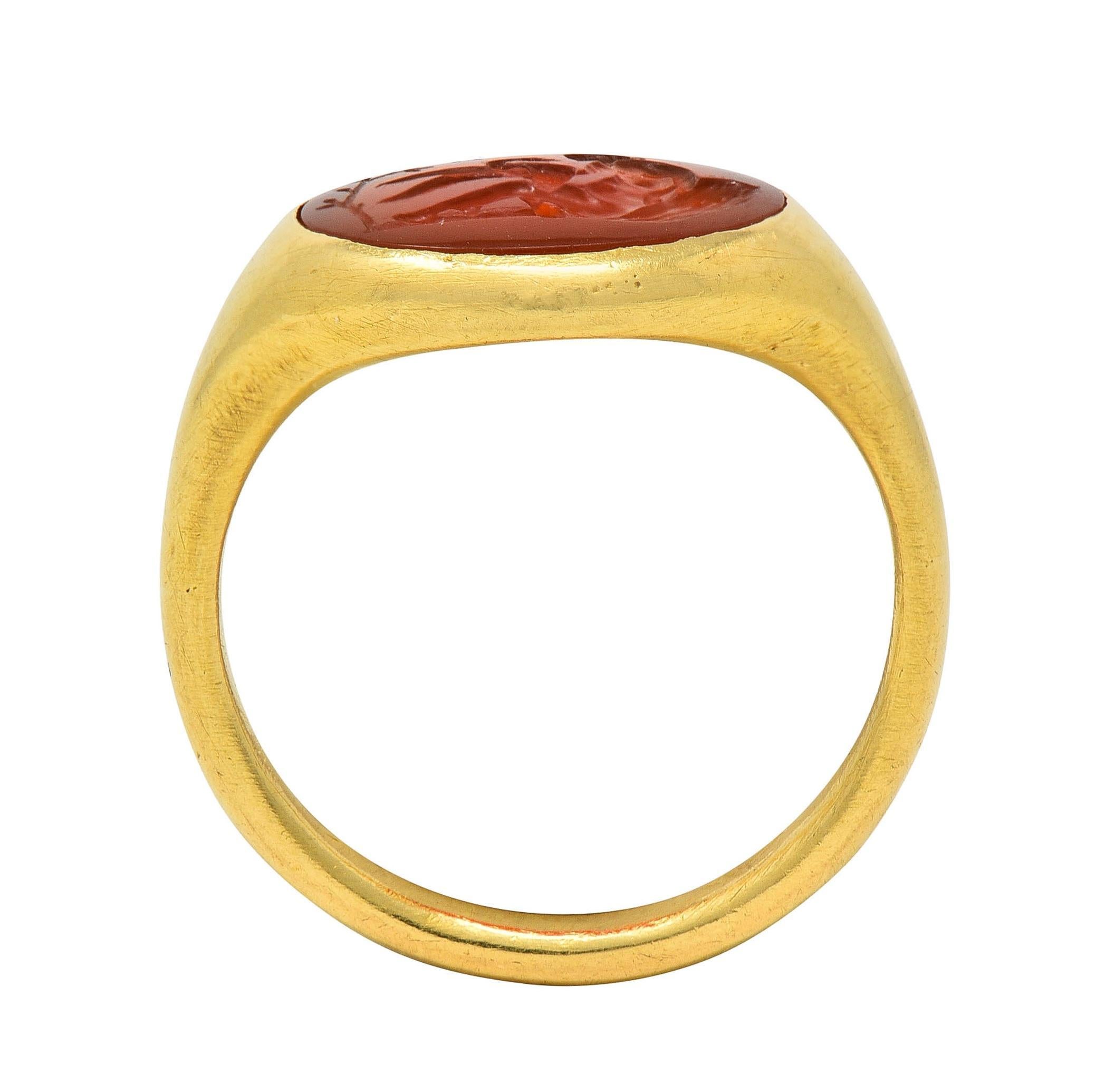 Victorian French Carnelian 18 Karat Yellow Gold Leda & Swan Intaglio Signet Ring For Sale 7