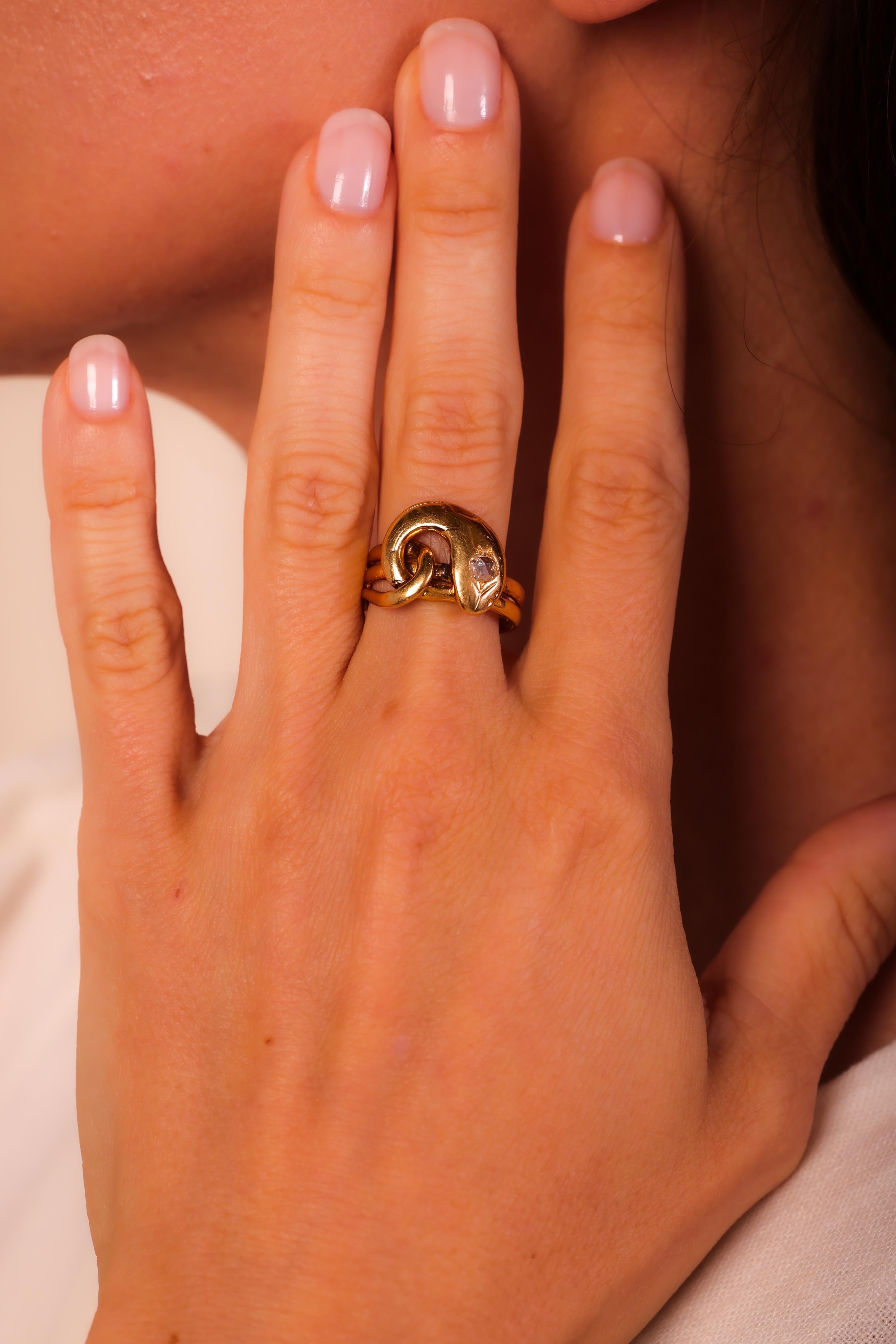 Viktorianischer französischer Schlangenring, Diamant 18 Karat Gelbgold im Zustand „Hervorragend“ in Beverly Hills, CA