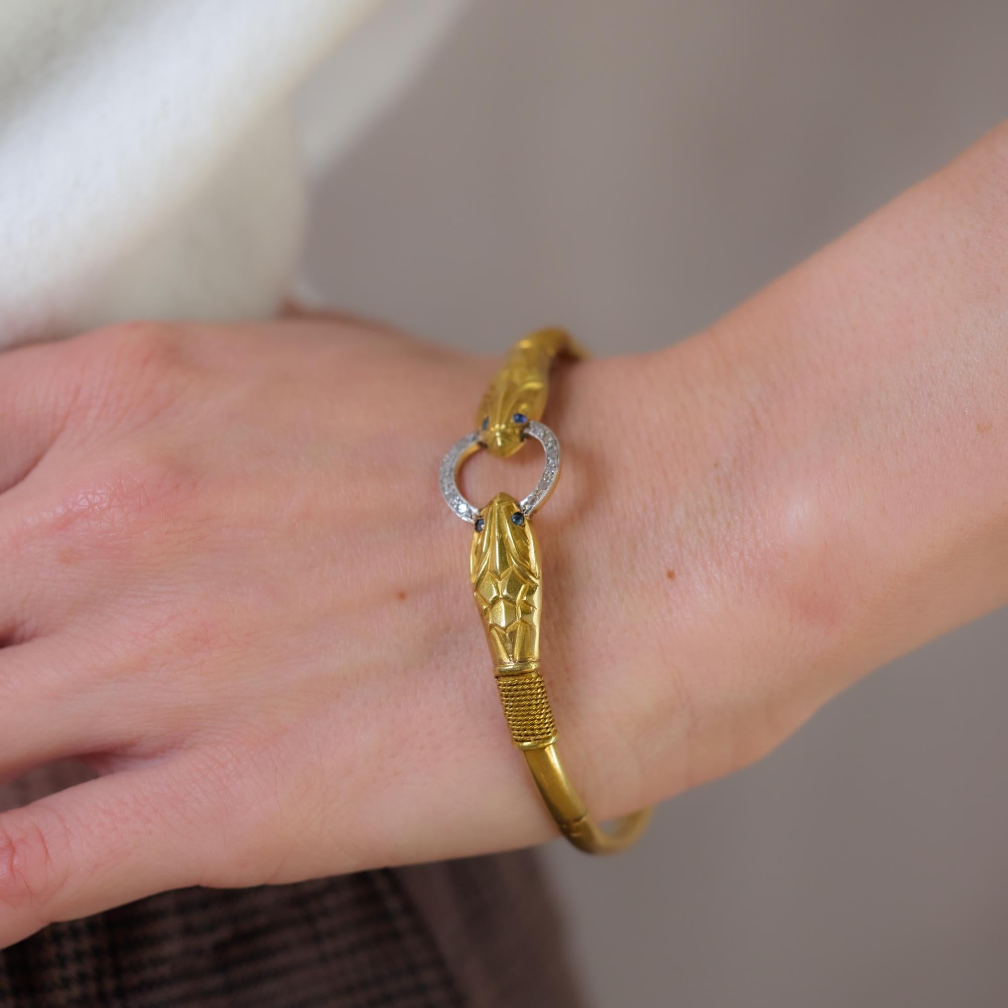 Victorian French diamond sapphire 18k yellow gold snake bangle In Excellent Condition In Beverly Hills, CA
