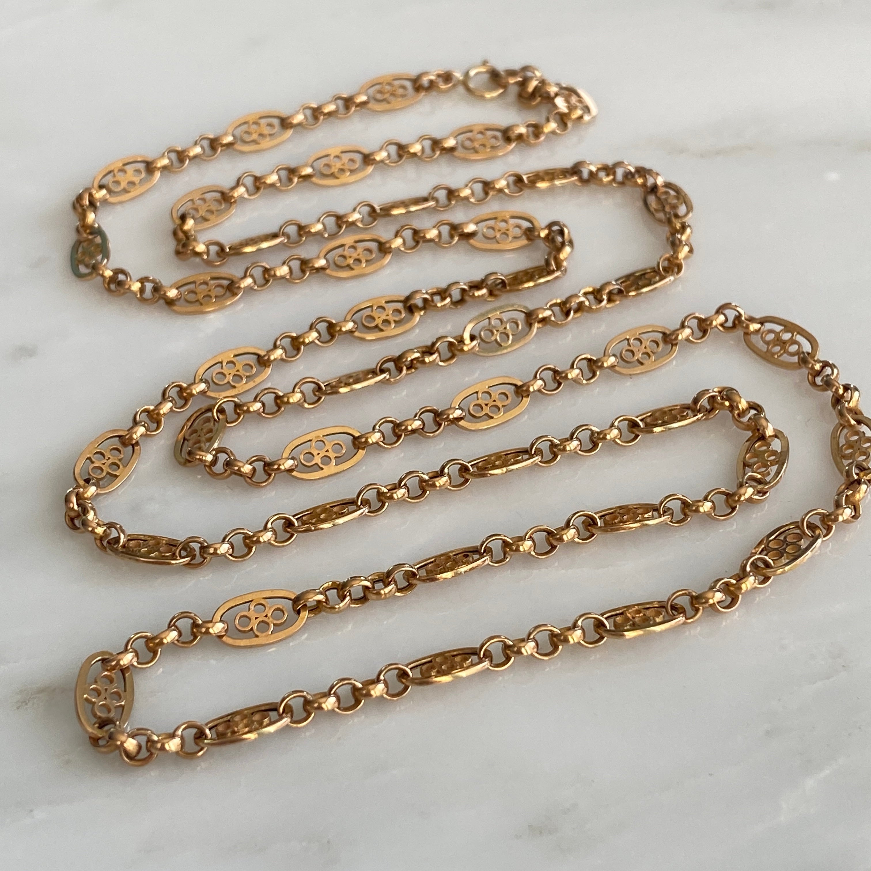 Details:
CHAIN ONLY, LOCKET LISTED SEPARATELY.
Beautiful French filigree 18K gold chain, measuring 29