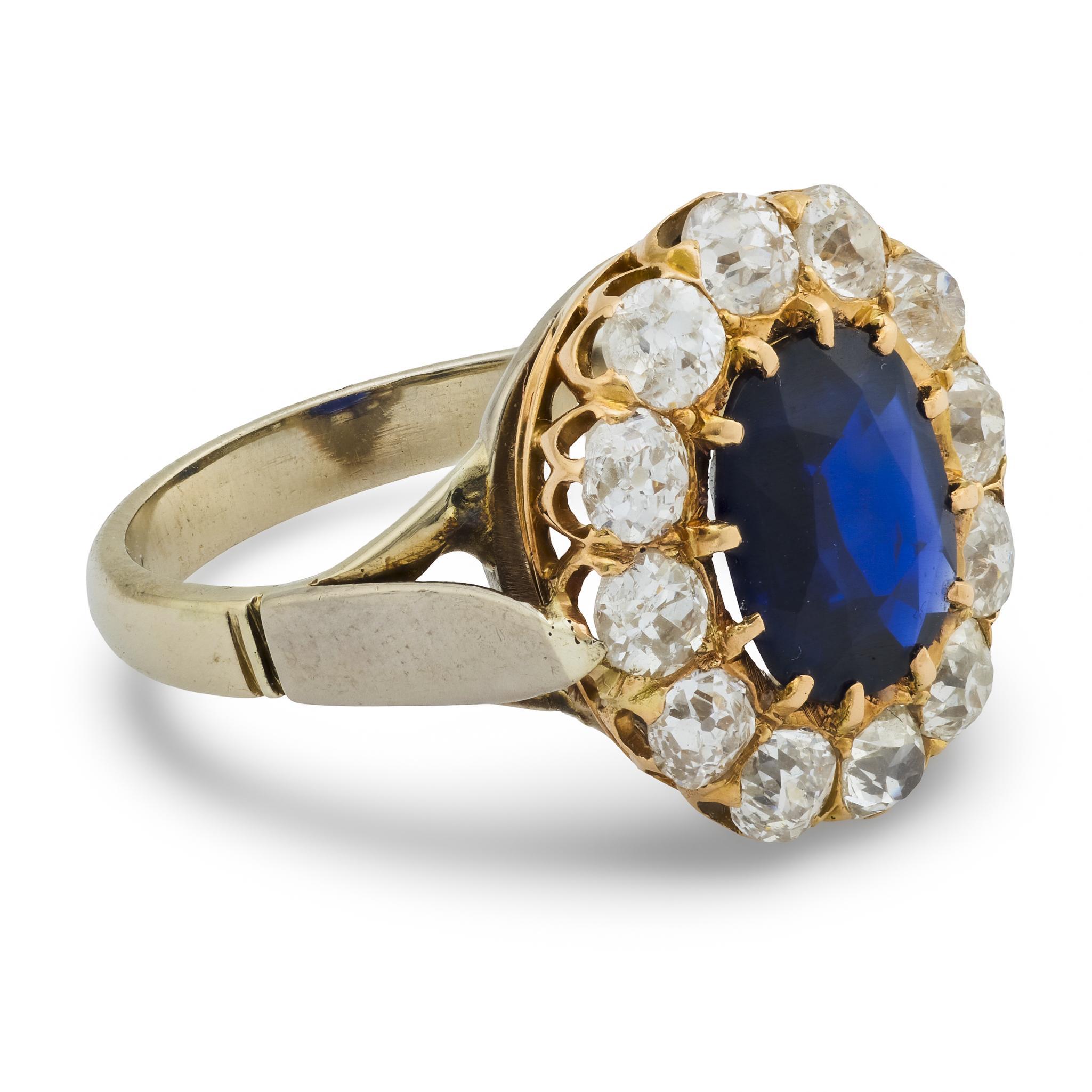 Bague victorienne française GIA 2 carats saphir non chauffé diamant or jaune 18k Bon état - En vente à Beverly Hills, CA