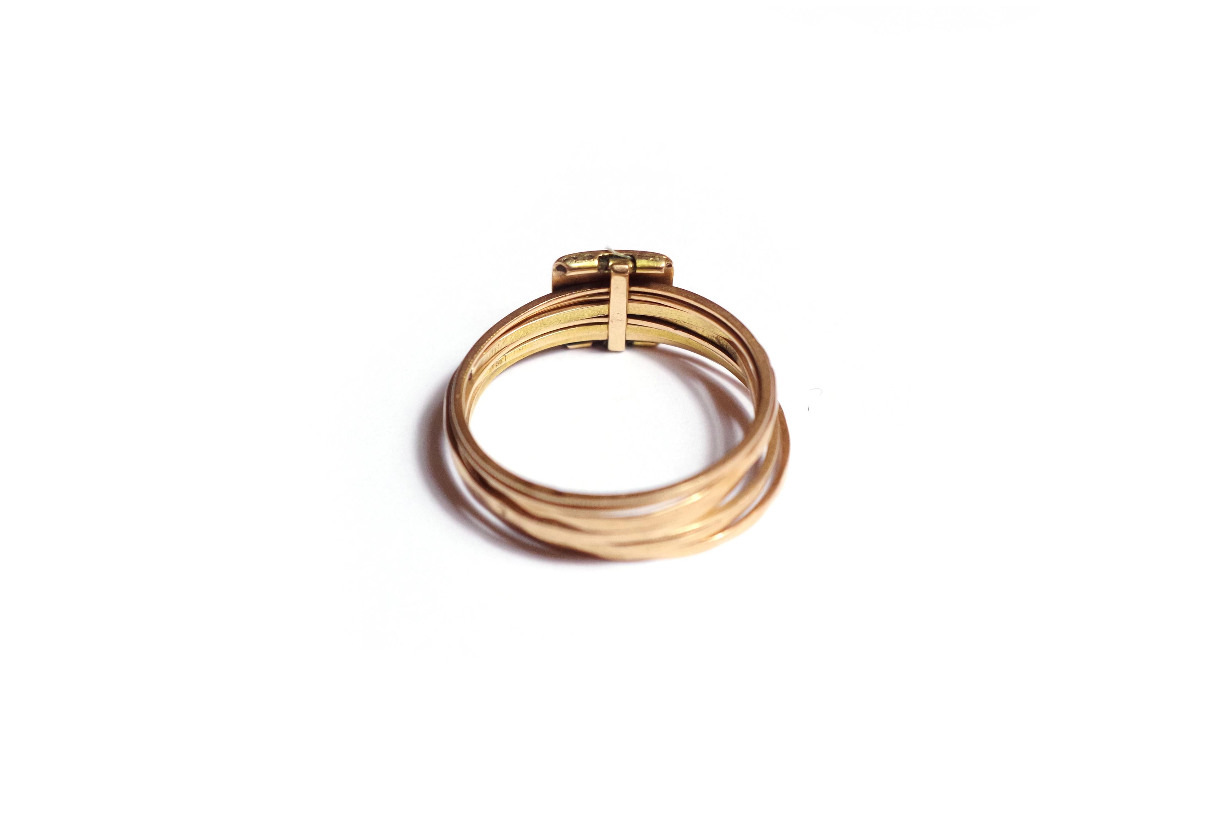 Viktorianischer französischer Ehering aus 18 Karat Roségold. Antiker Ring, bestehend aus sieben Ringen, die die Wochentage symbolisieren - einige mit facettierten Verzierungen, andere mit Perlen -, verbunden durch einen rechteckigen Ring. Der Ring