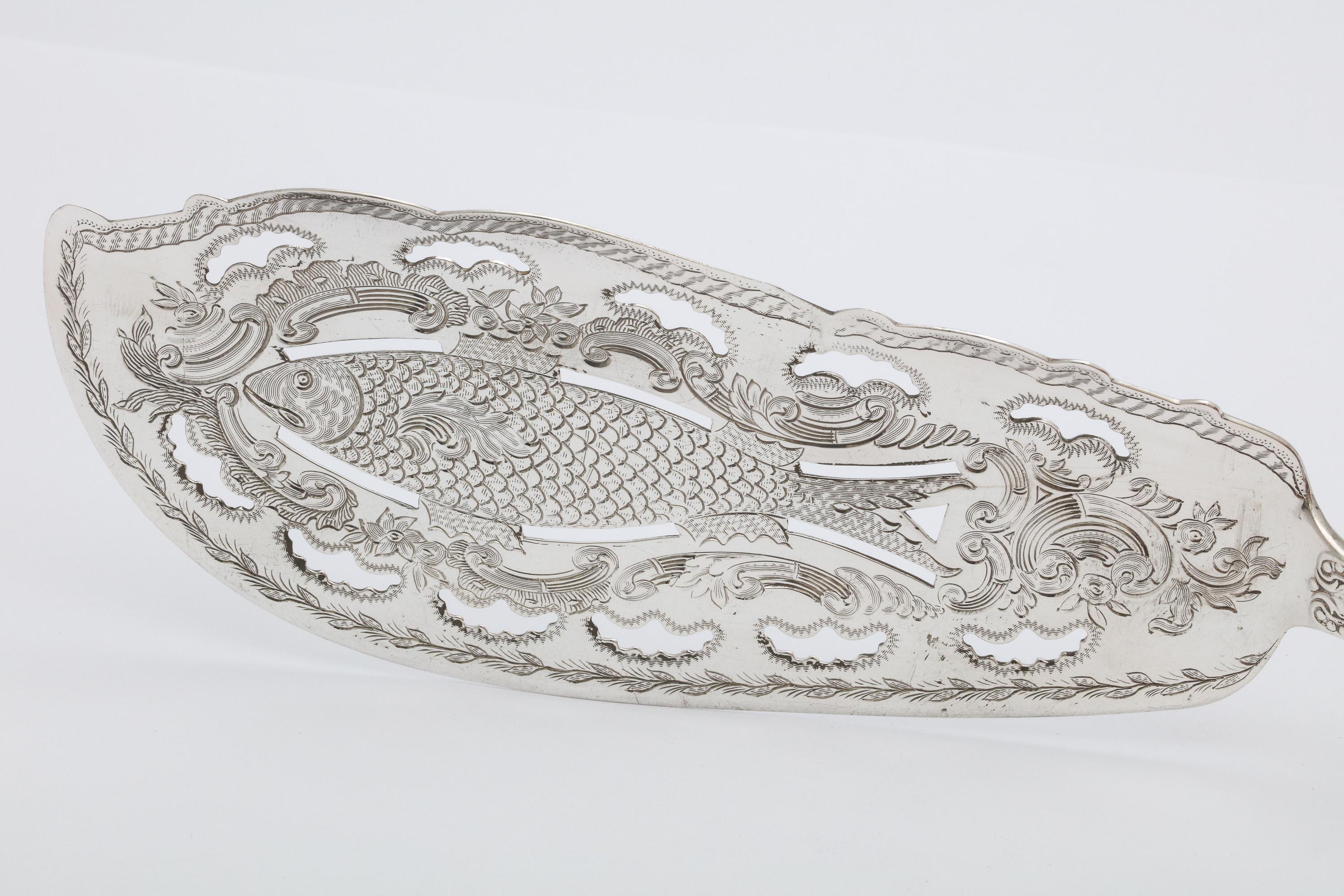 Victorian French Tiffany & Co. Sterling Silver Fish Slice In Good Condition For Sale In New York, NY
