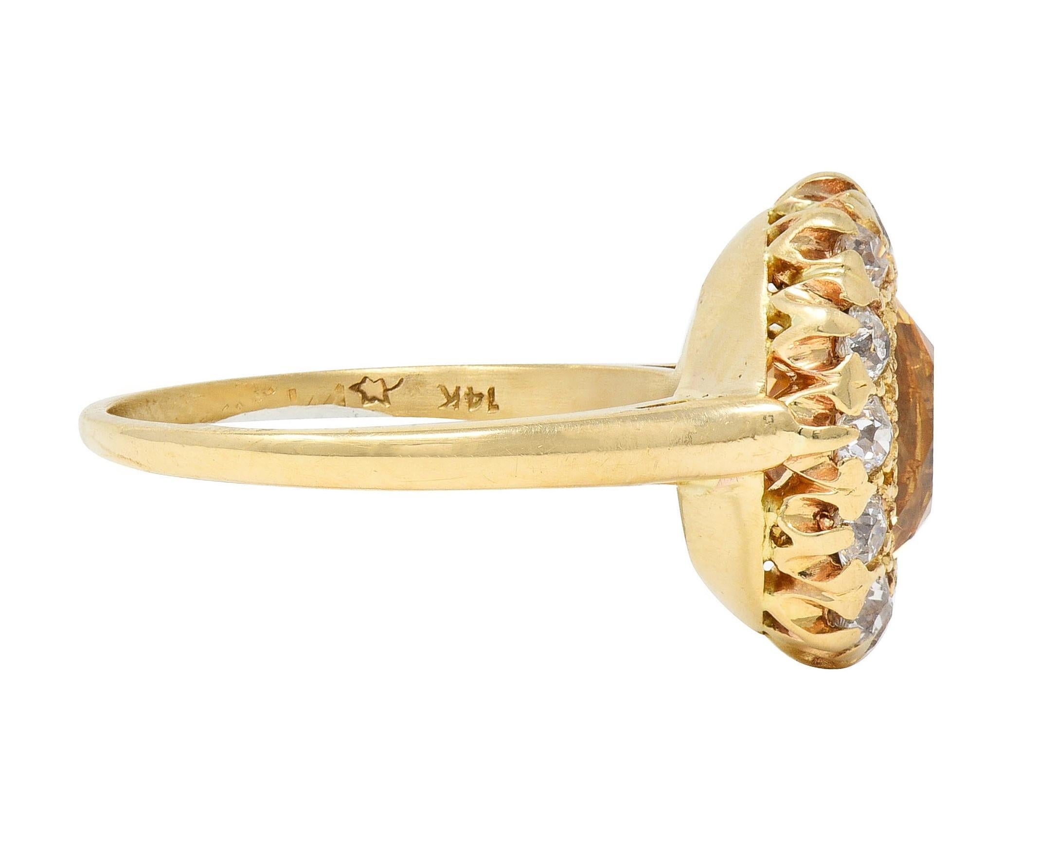 Fulmer, bague de style victorien en or 14 carats avec saphir jaune et diamants de 3,21 carats Excellent état - En vente à Philadelphia, PA