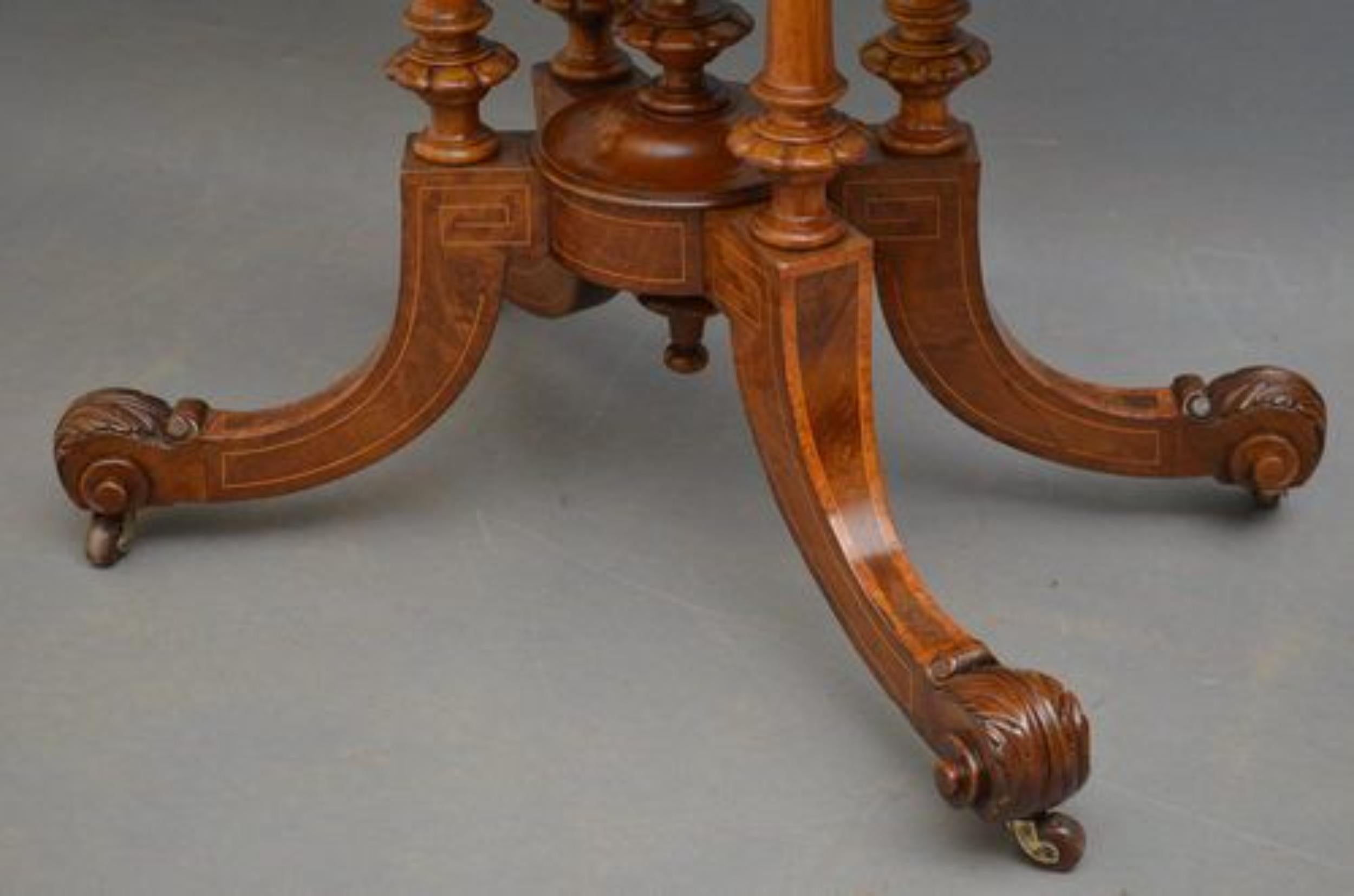 Victorian Game Table, Walnut Card Table In Good Condition In Whaley Bridge, GB